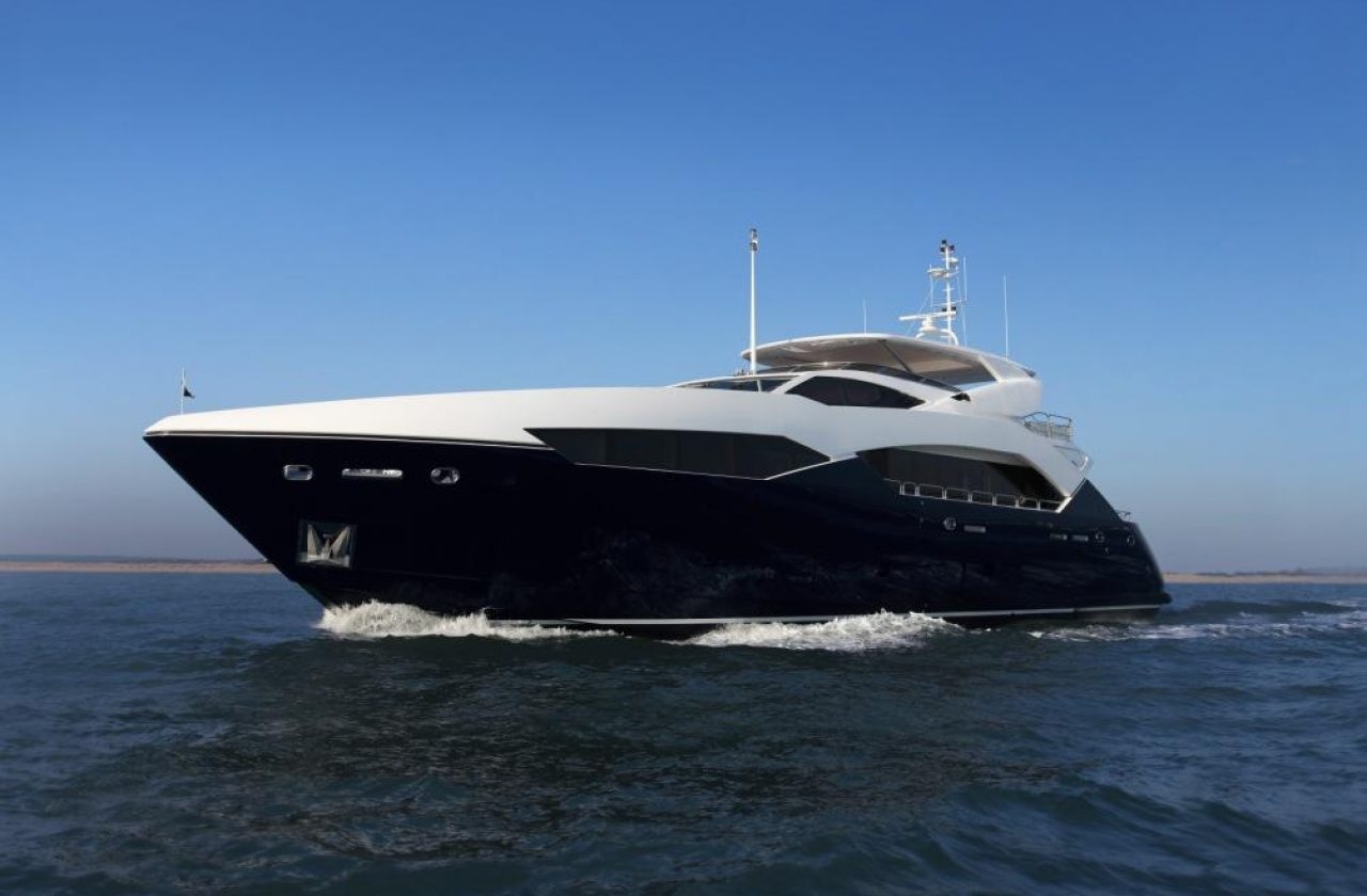 Sunseeker 80 Sport Yacht