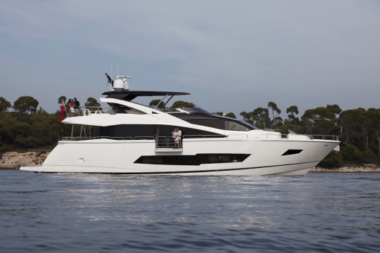 Sunseeker 86 Yacht