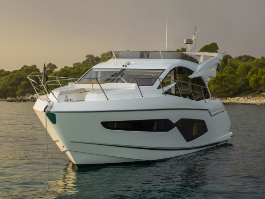 Sunseeker Manhattan 52