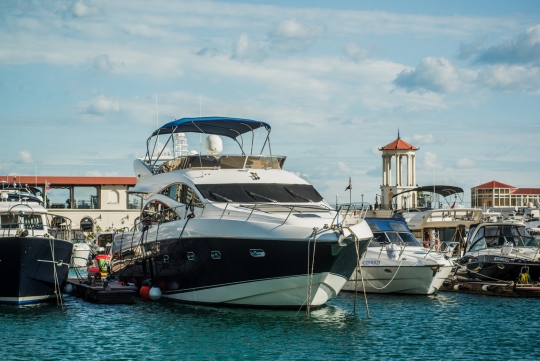 Sunseeker Manhattan 70 (REF. SS-7009)