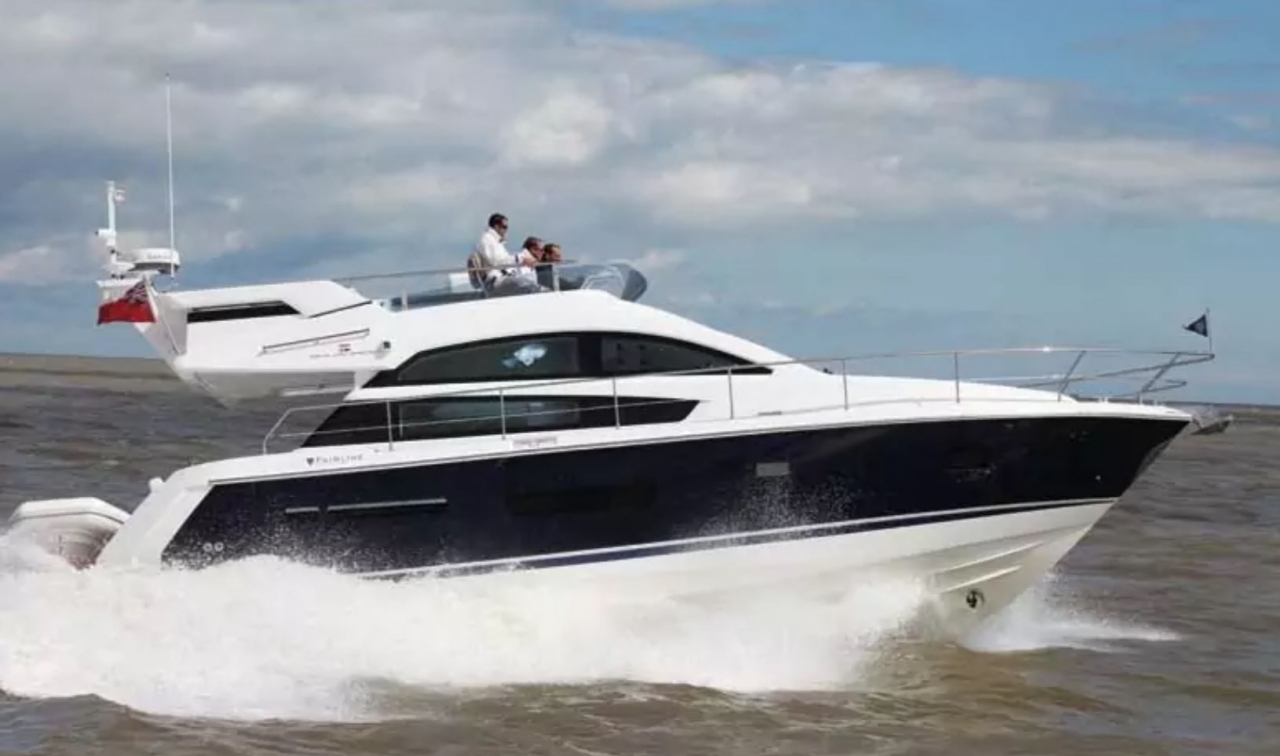 Fairline Squadron 42