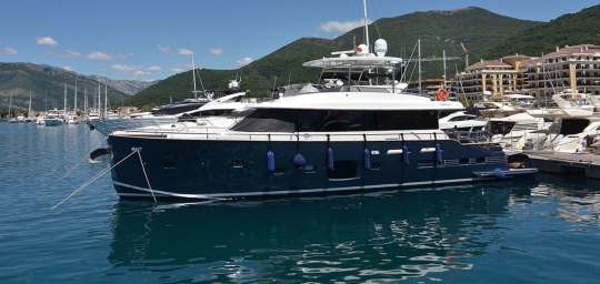 Azimut Magellano 76