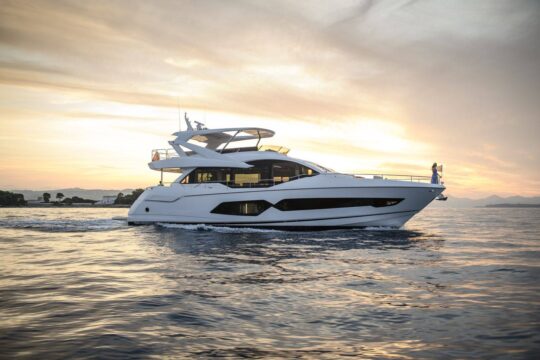 Sunseeker 76 Yacht (210)