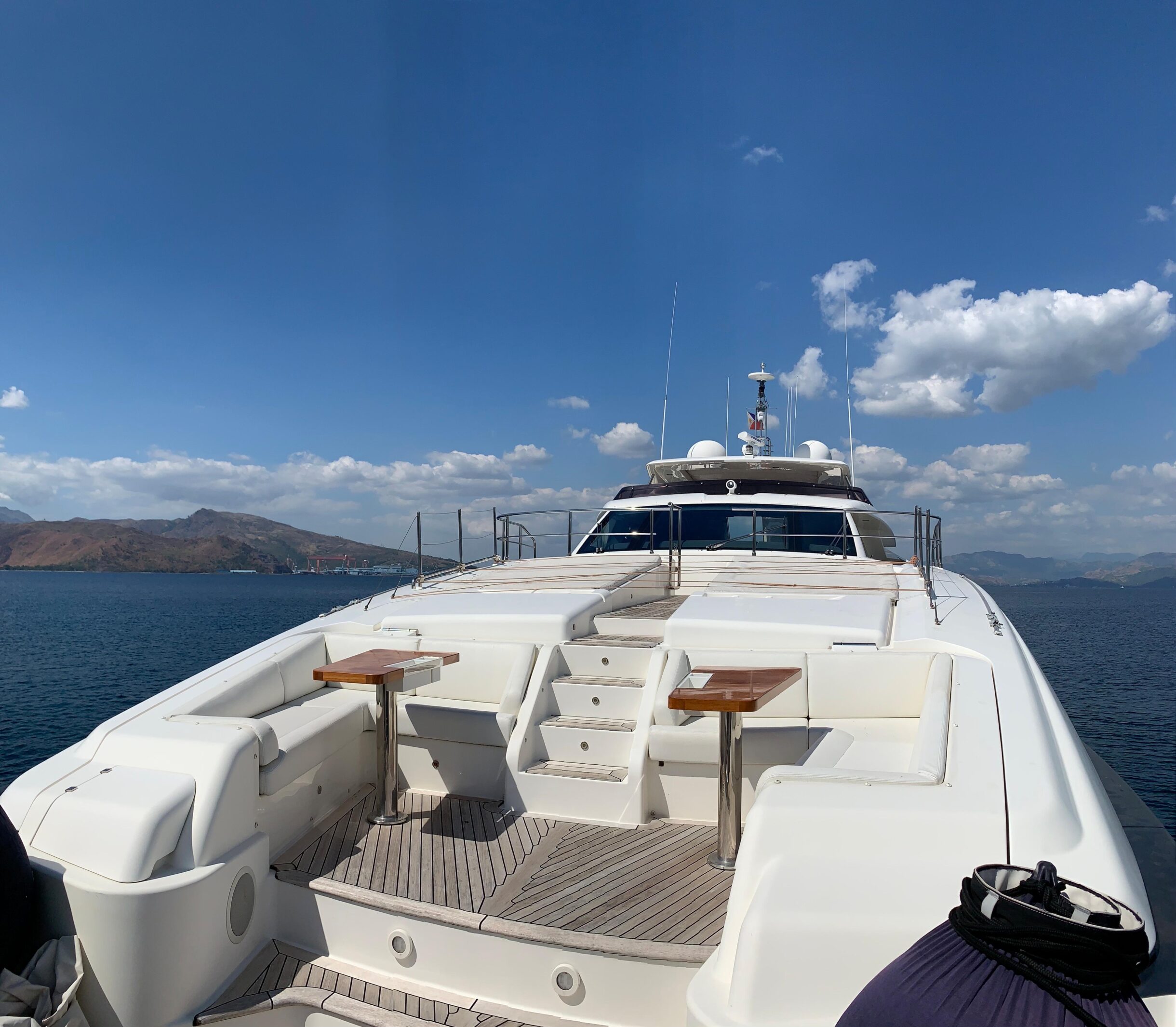 Ferretti Custom Line 100 | Экстрьер 1