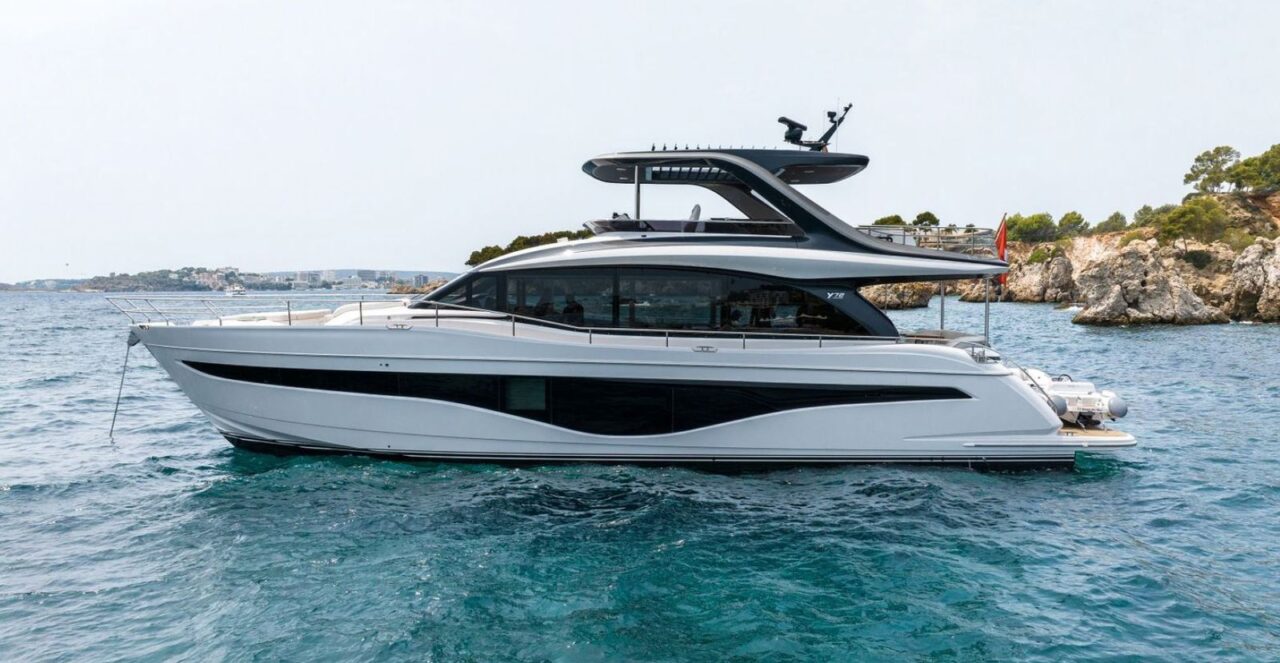 Princess Y72 (022)