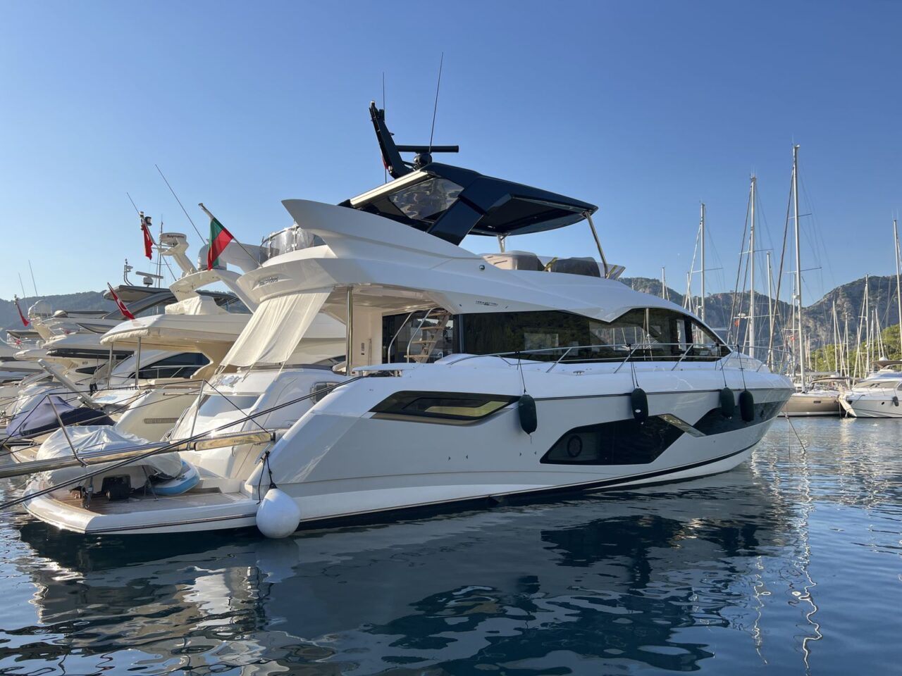 Sunseeker Manhattan 68 (121)