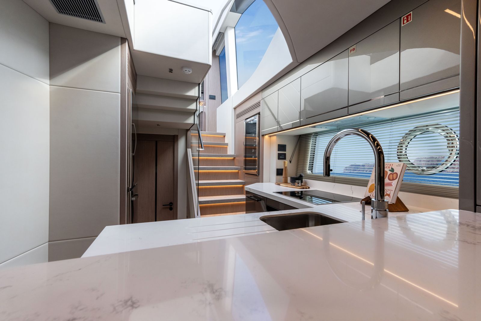 Sunseeker Predator 75 | Экстрьер 2