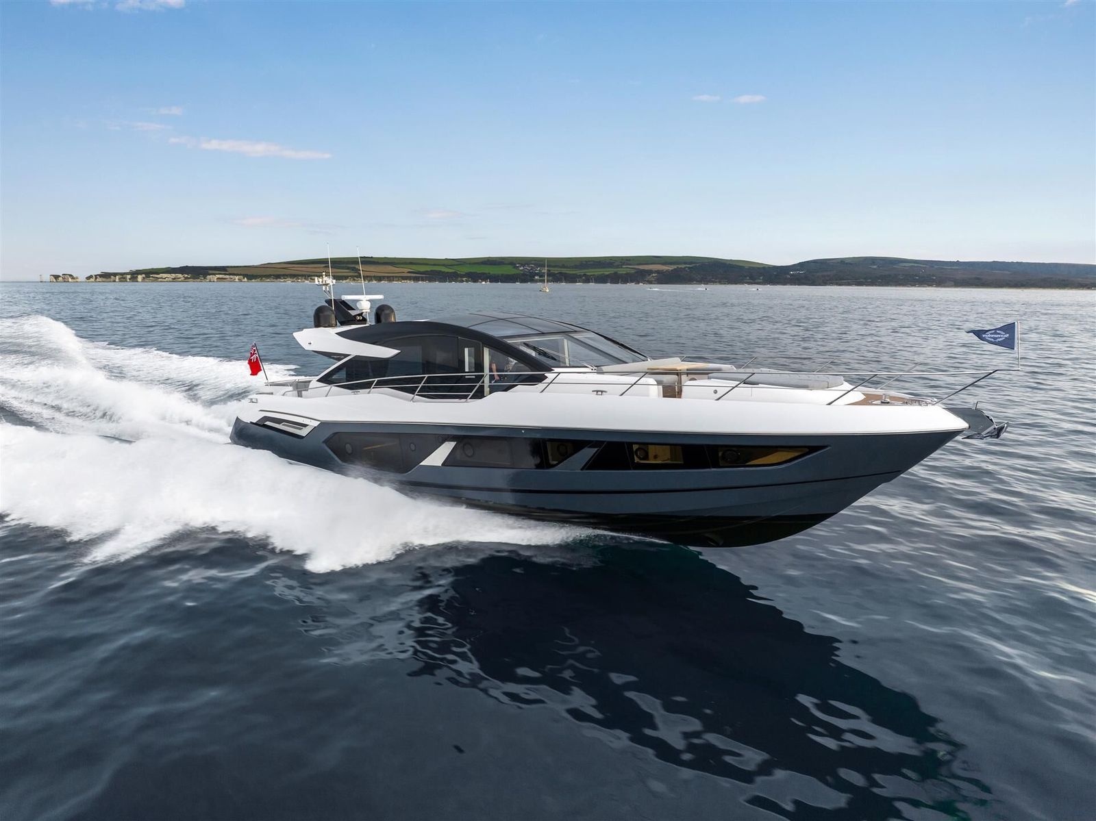 Sunseeker Predator 75 | Экстрьер 1