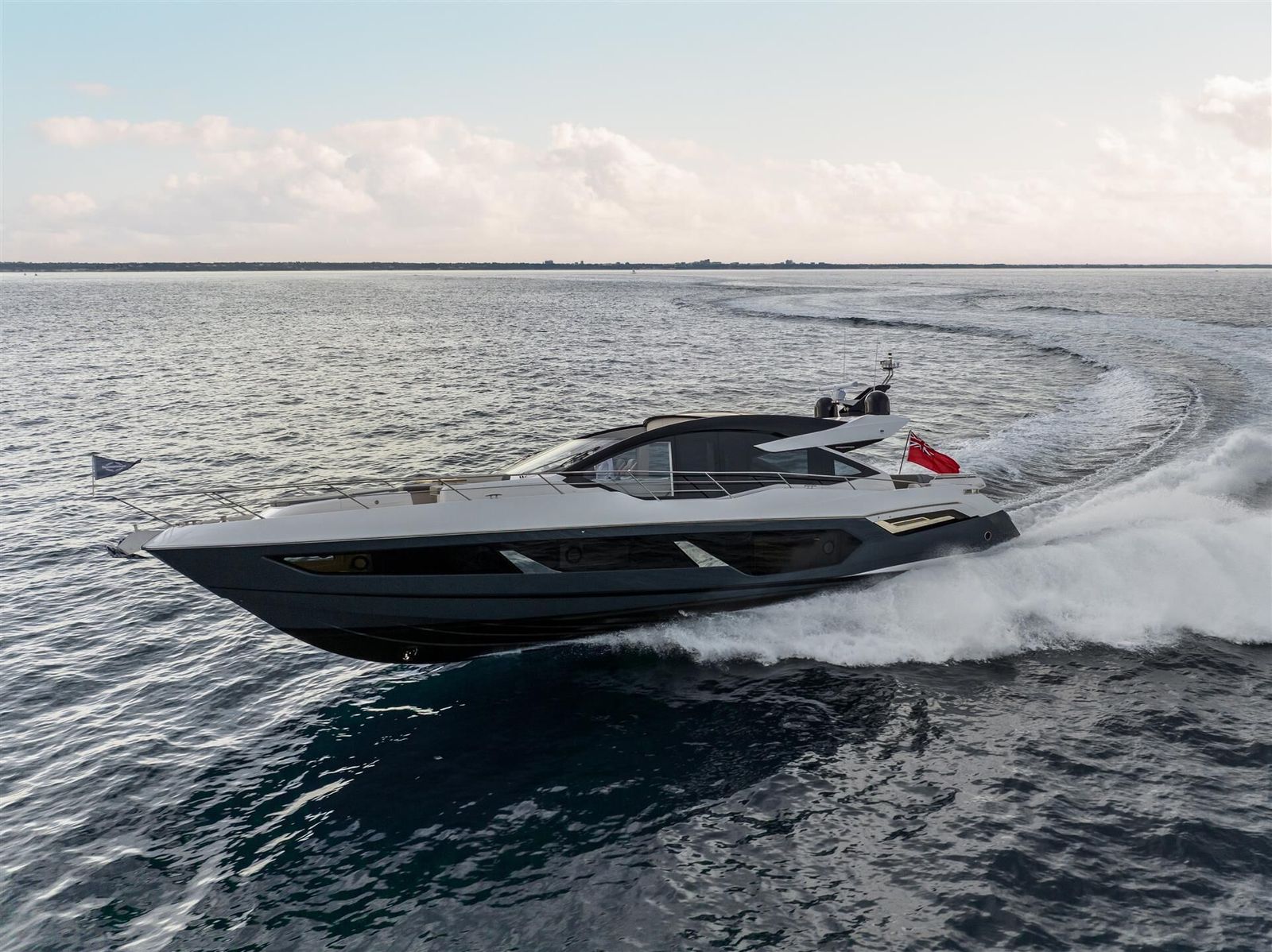 Sunseeker Predator 75 | Экстрьер 2