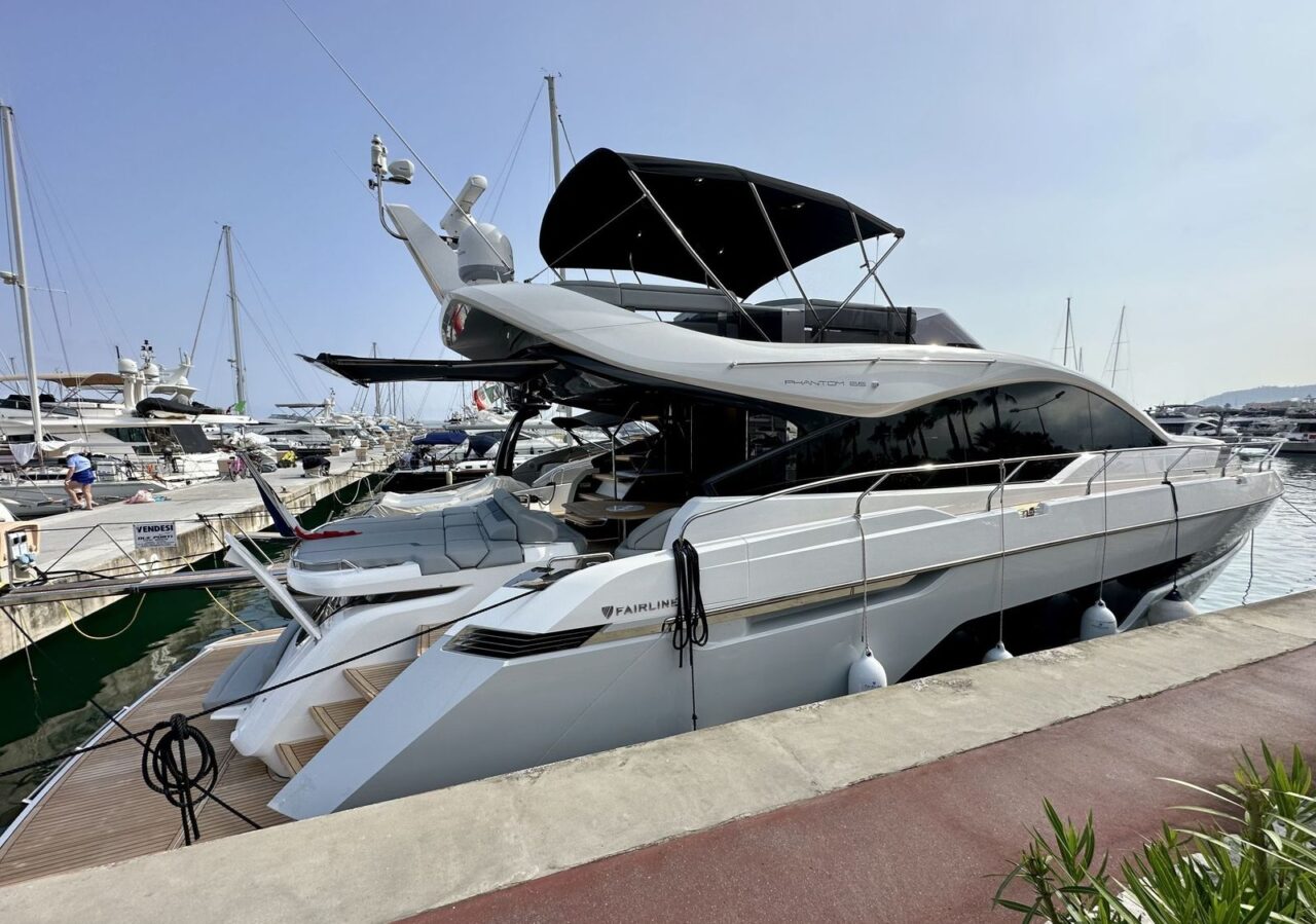 Fairline Phantom 65 (023)