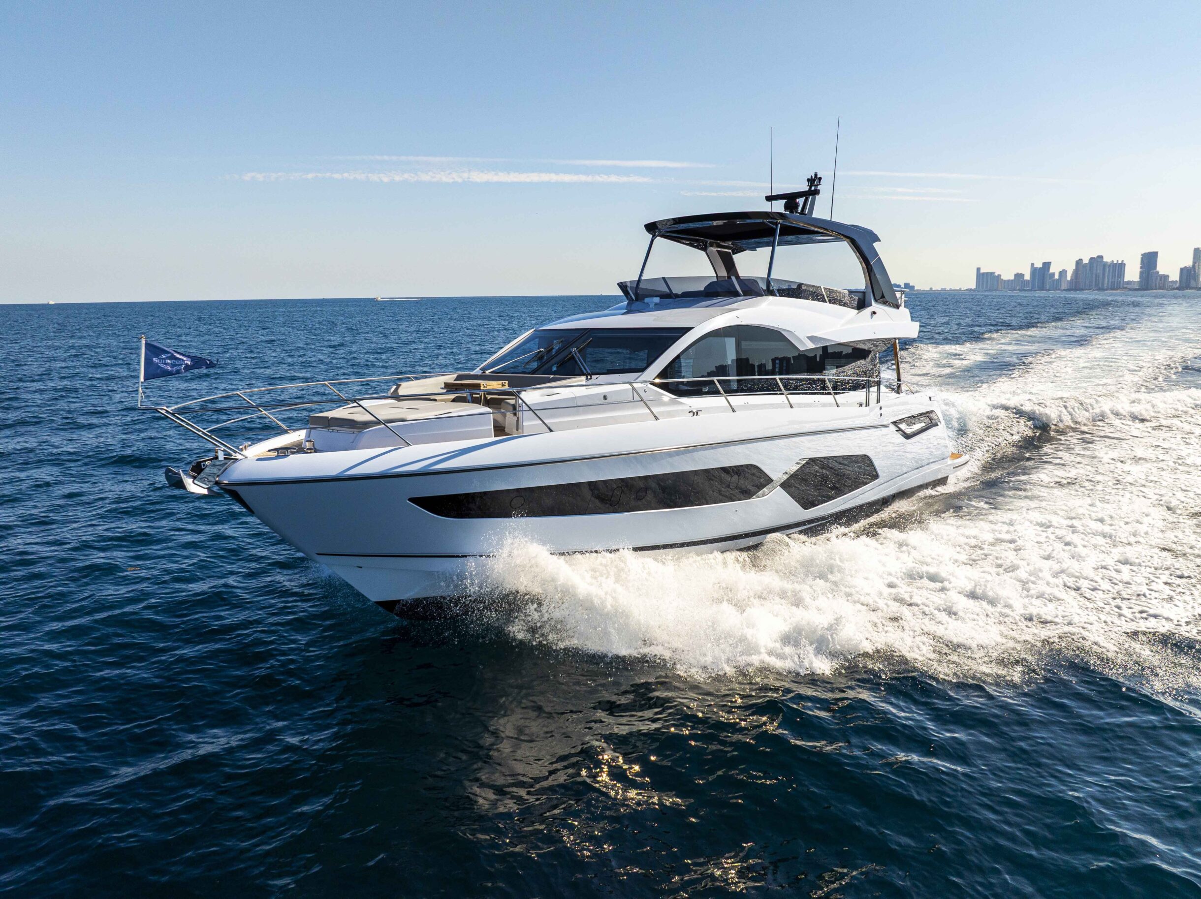 Sunseeker Manhattan 68 | Экстрьер 1