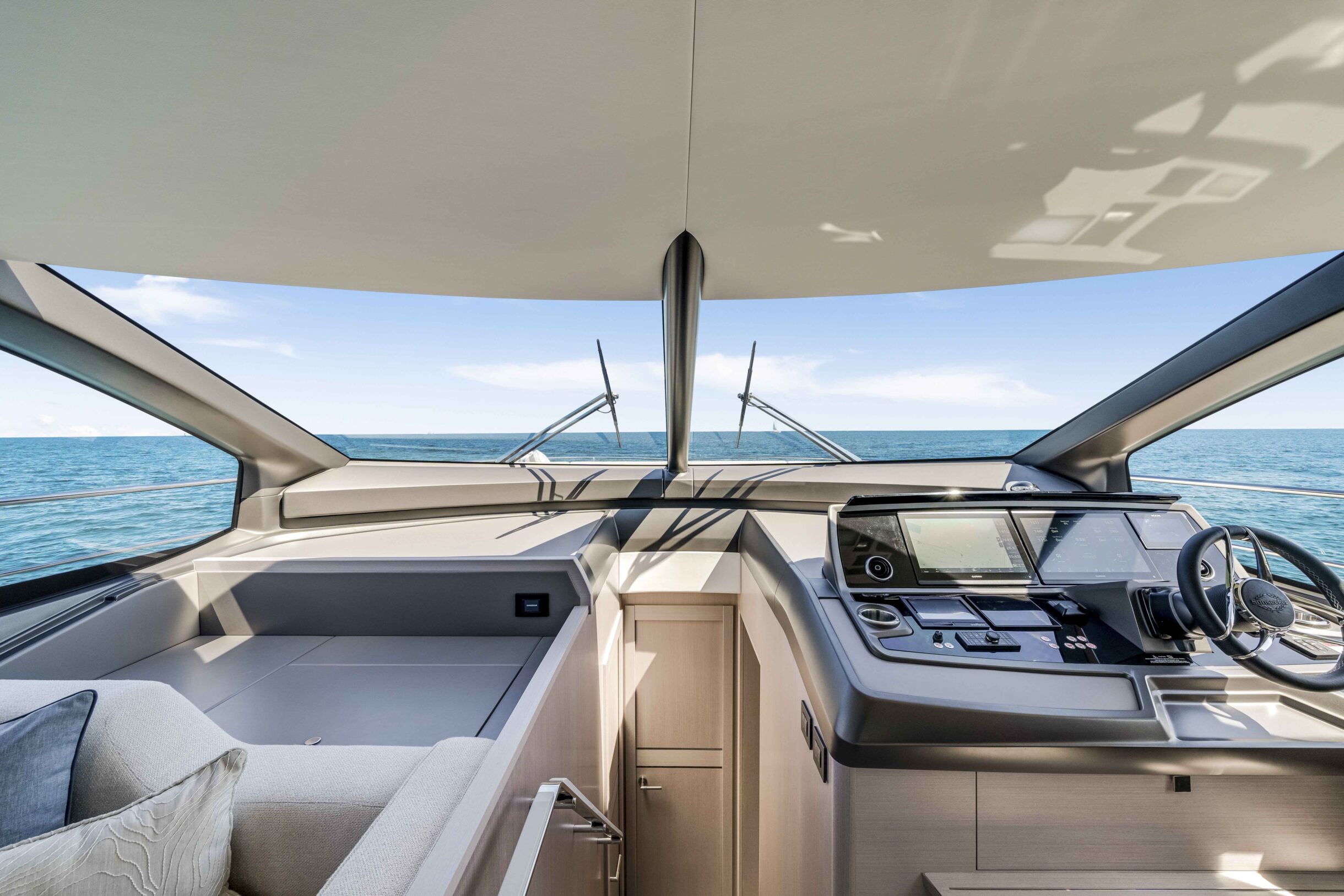 Sunseeker Manhattan 68 | Экстрьер 7