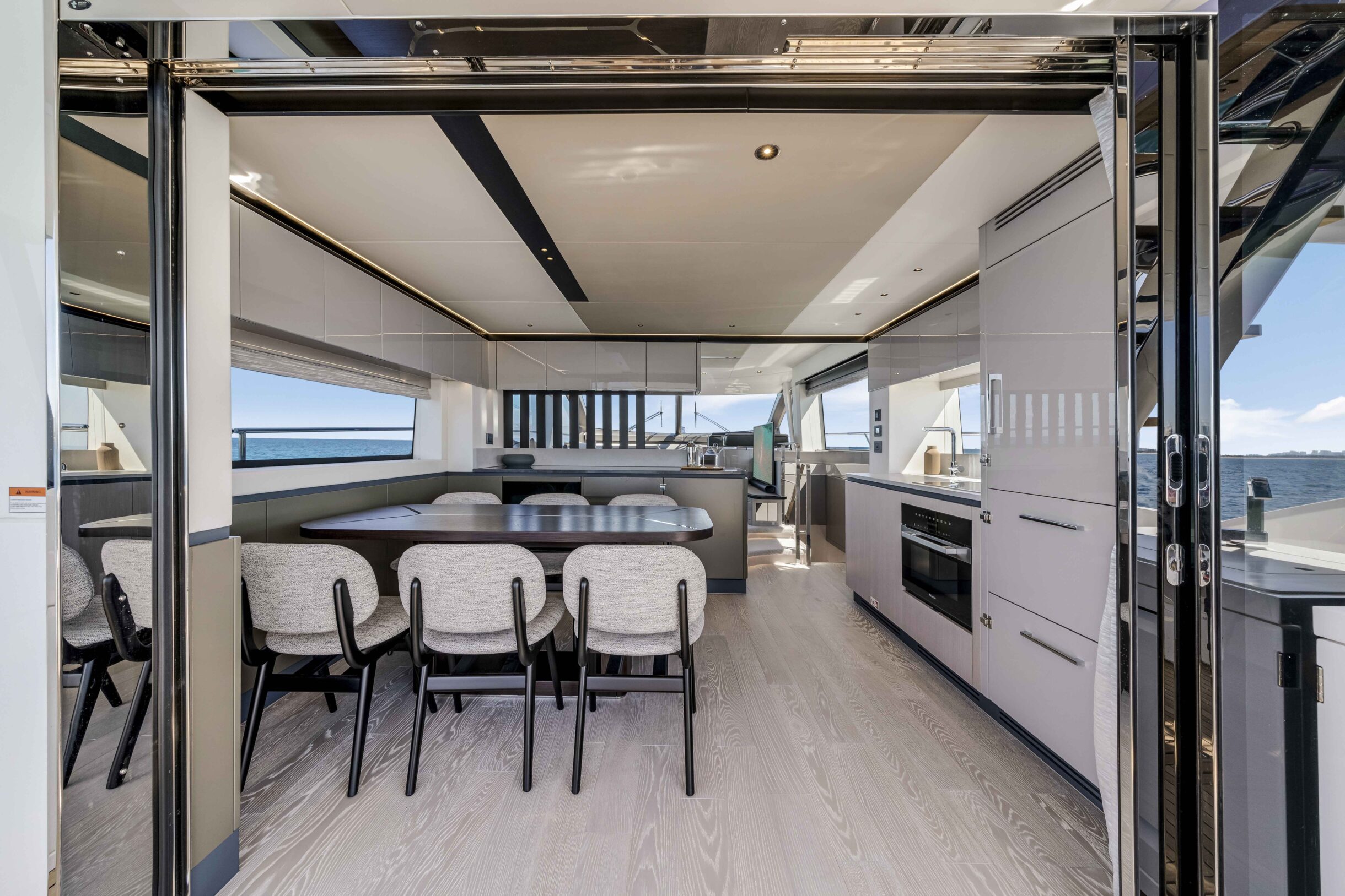 Sunseeker Manhattan 68 | Экстрьер 0