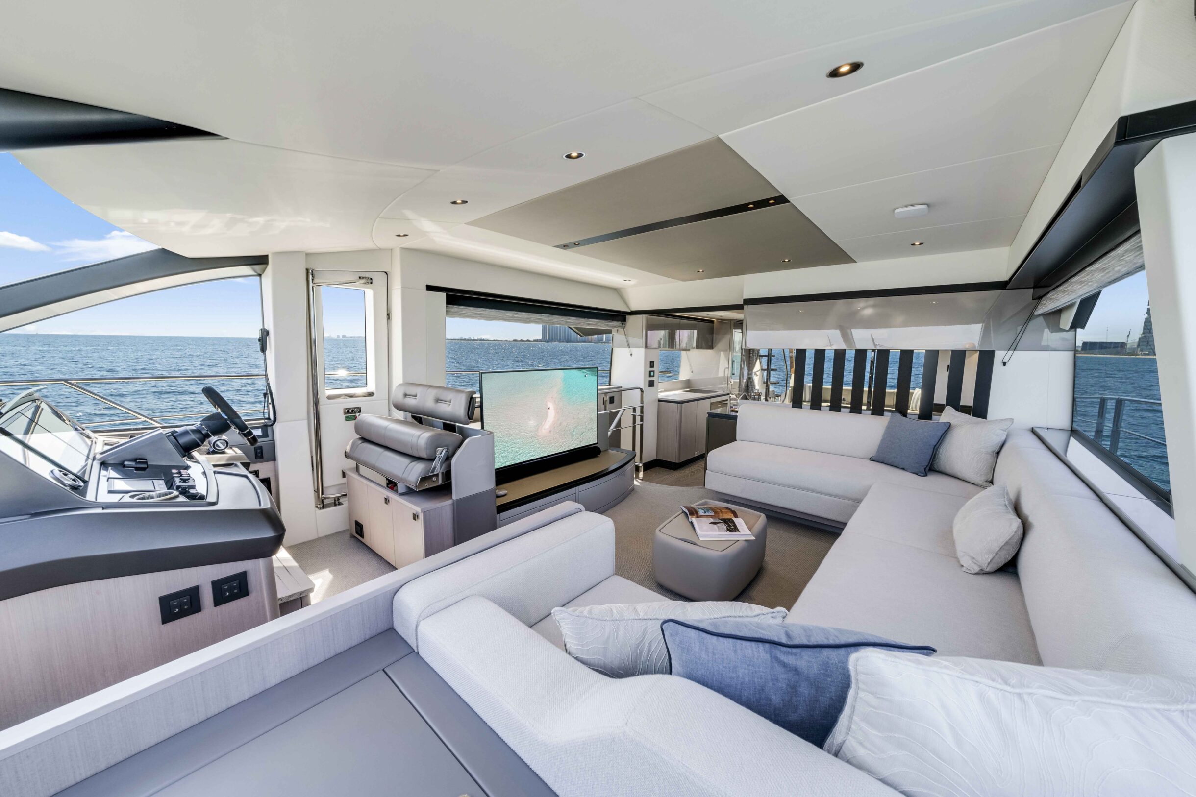 Sunseeker Manhattan 68 | Экстрьер 6