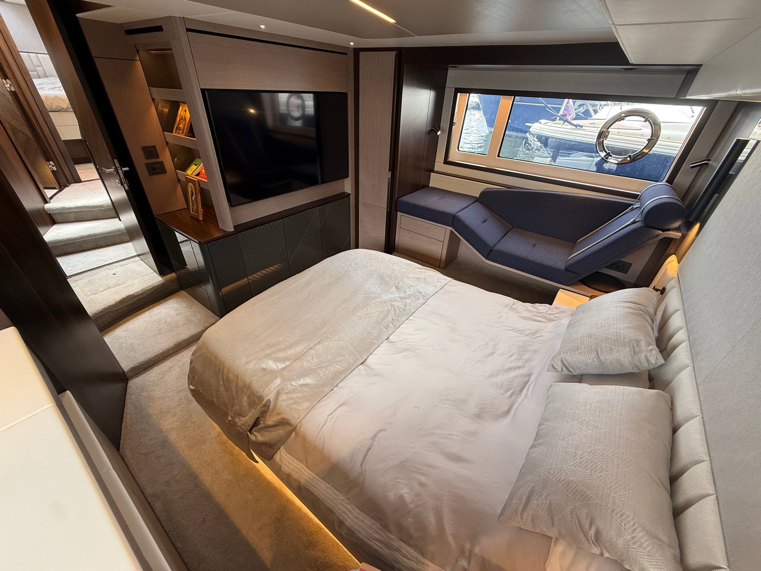 Sunseeker Manhattan 55 | Экстрьер 10