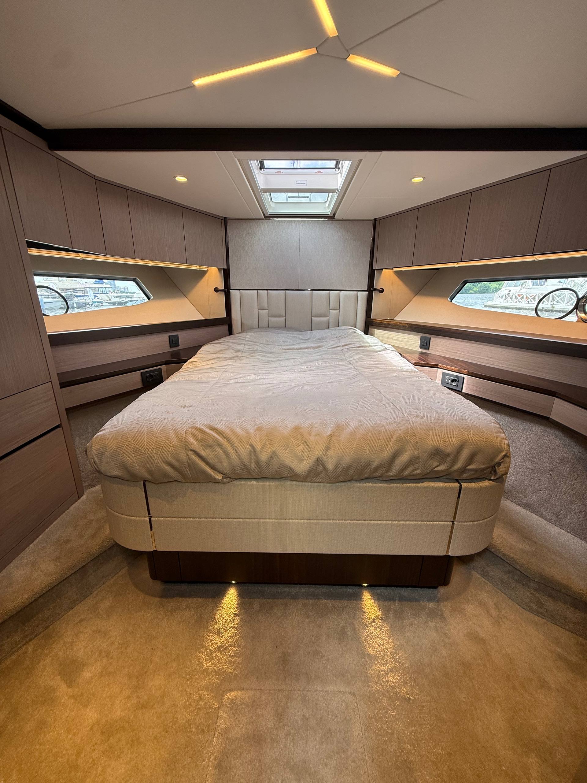 Sunseeker Manhattan 55 | Экстрьер 11