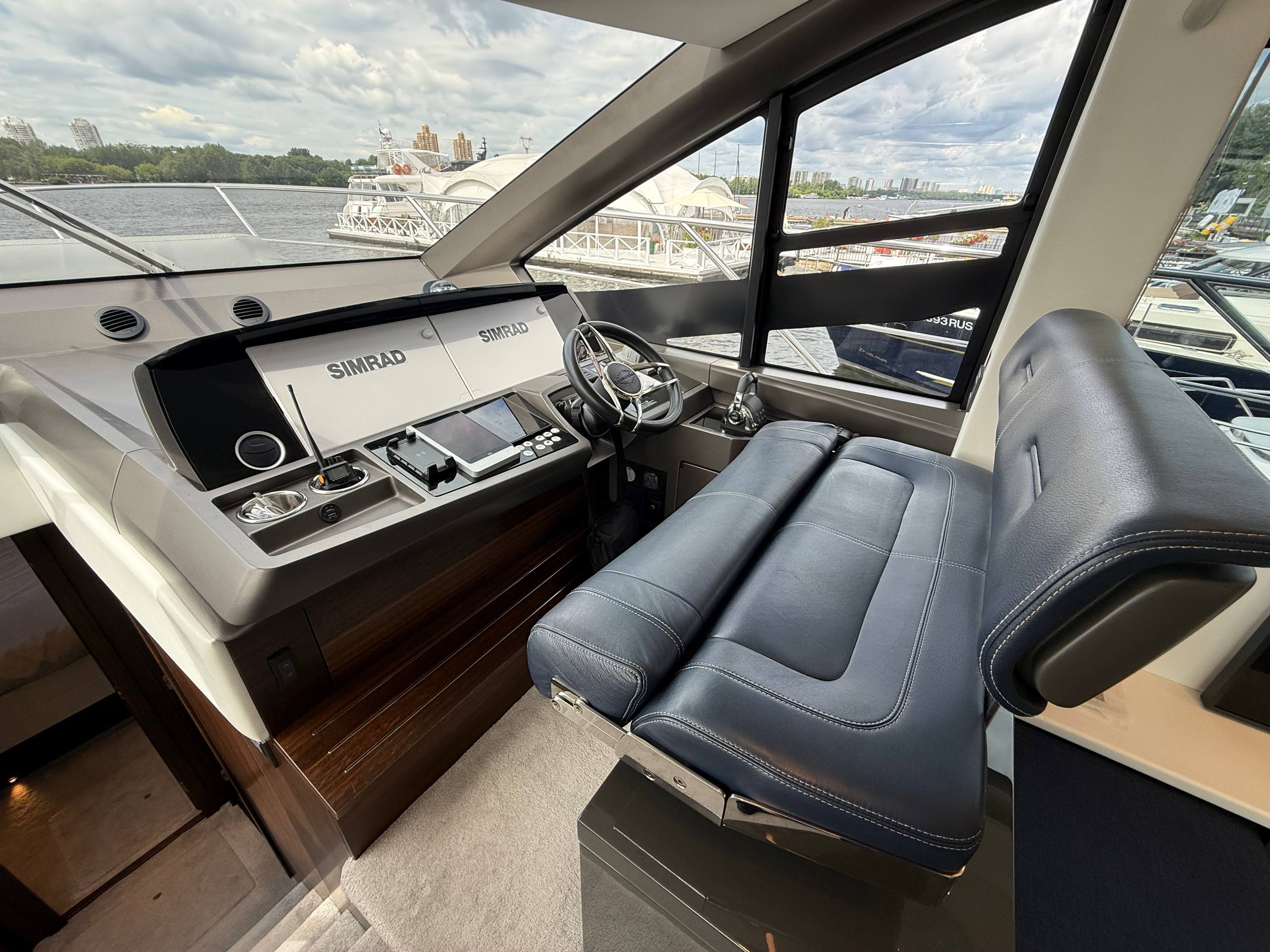 Sunseeker Manhattan 55 | Экстрьер 7