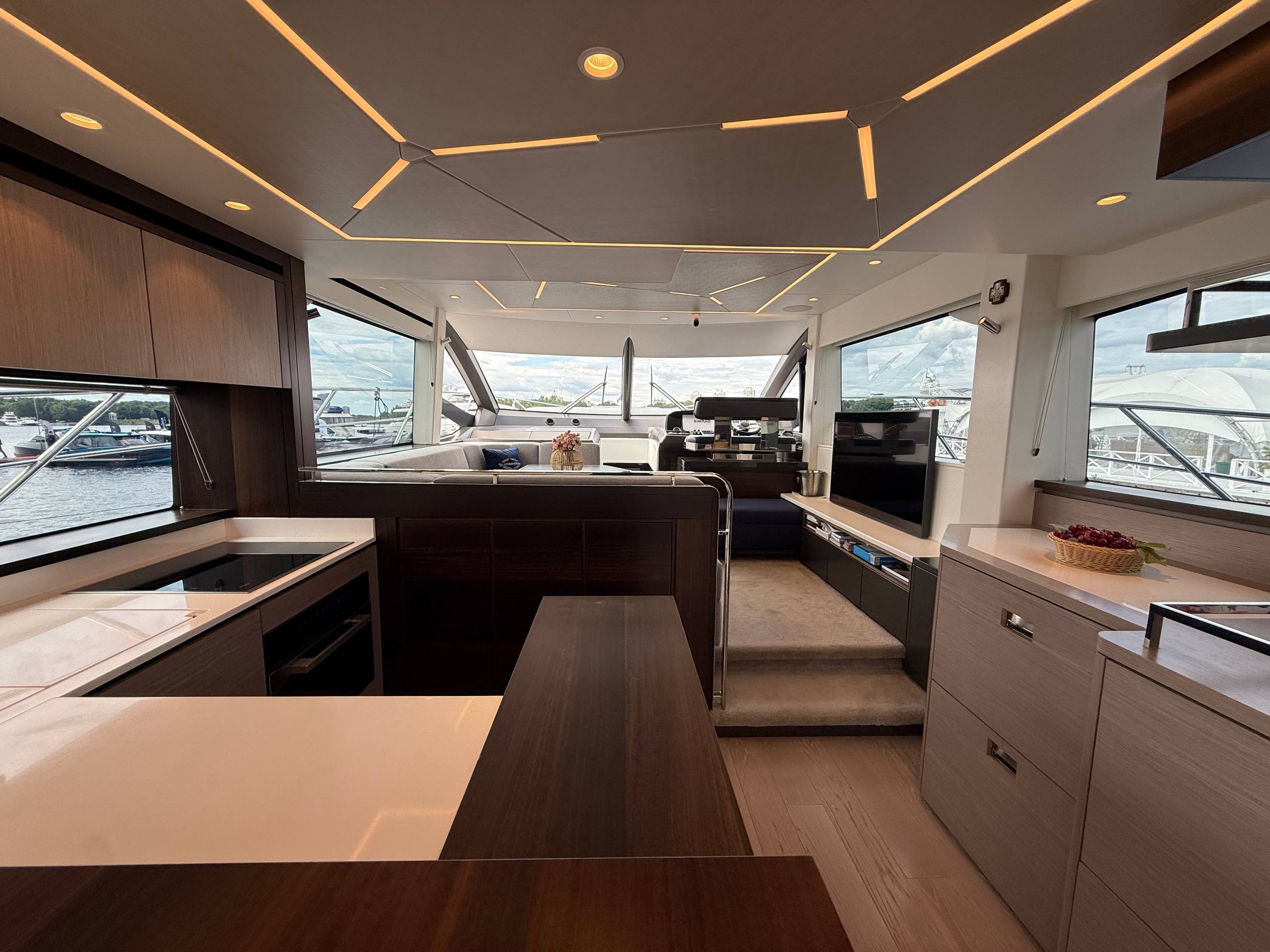Sunseeker Manhattan 55 | Экстрьер 1
