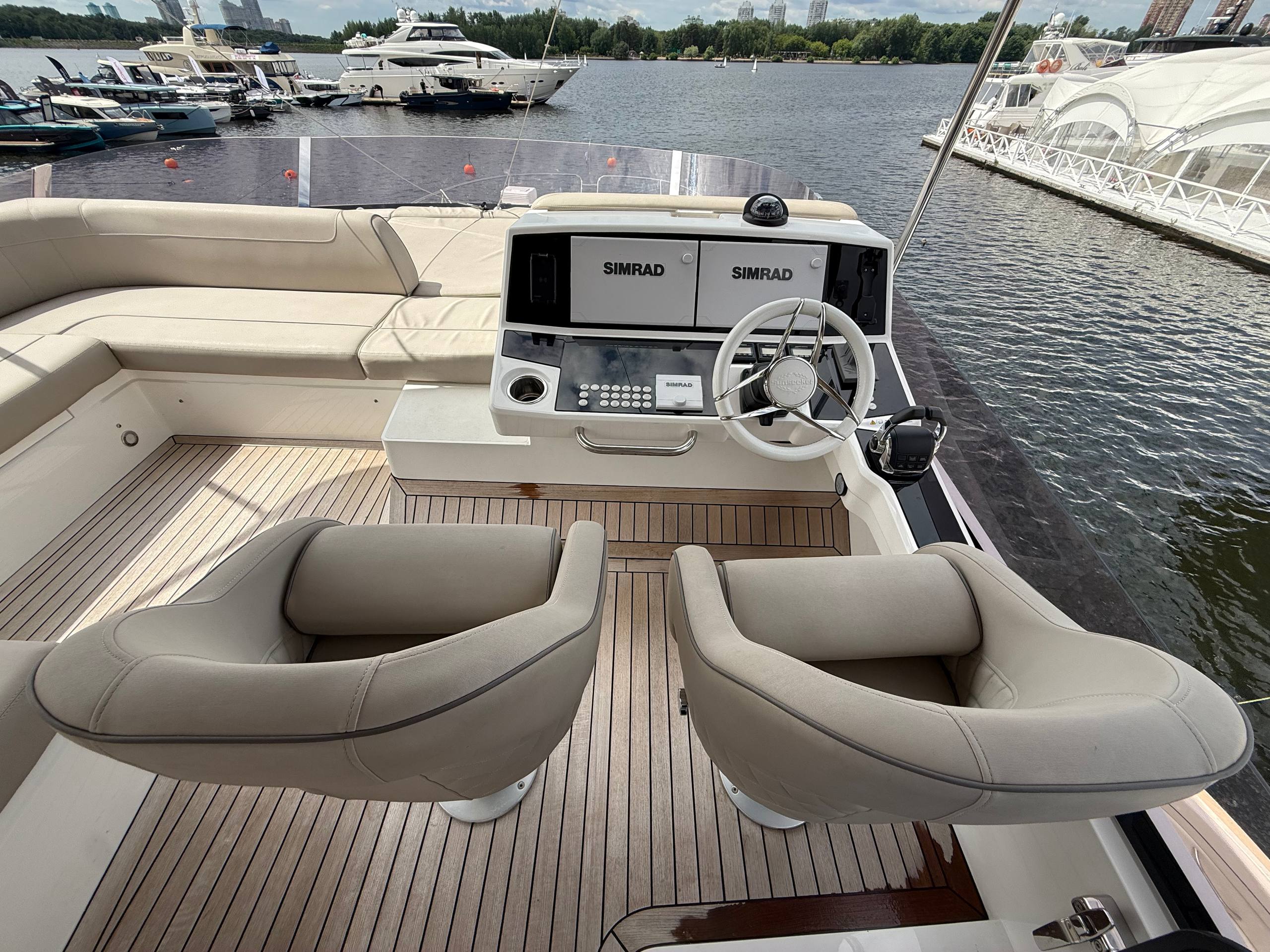 Sunseeker Manhattan 55 | Экстрьер 7