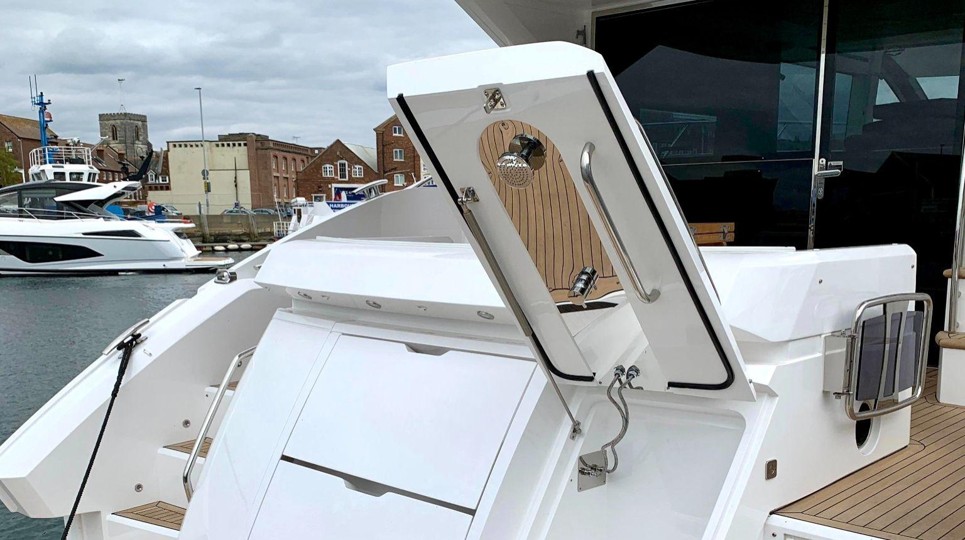 Sunseeker Manhattan 55 | Экстрьер 4