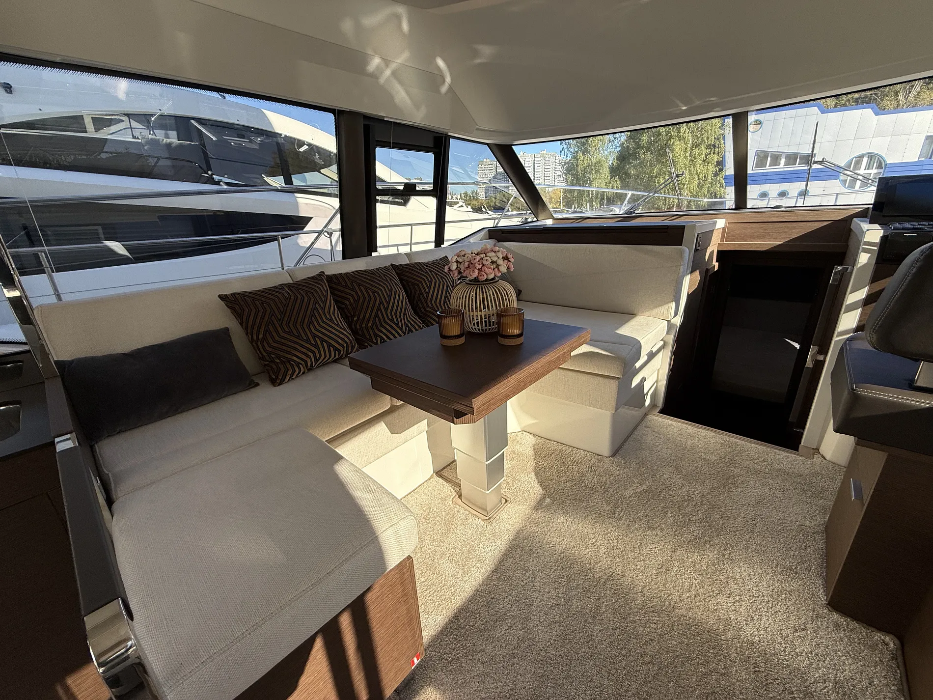 Prestige 420 Fly | Экстрьер 5