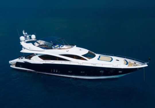 Sunseeker 82 Yacht