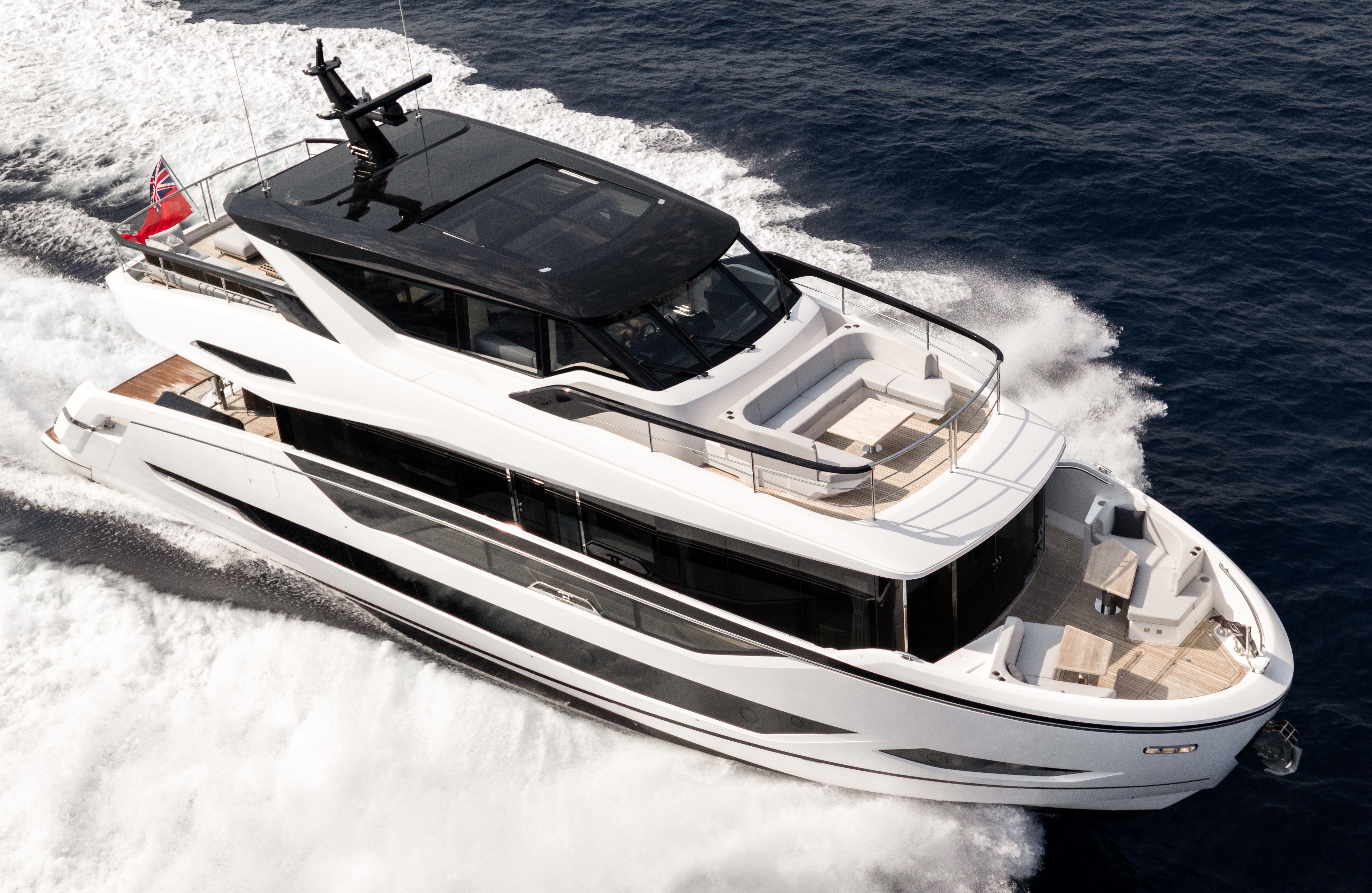 Sunseeker 82 Ocean Enclosed | Экстрьер 6