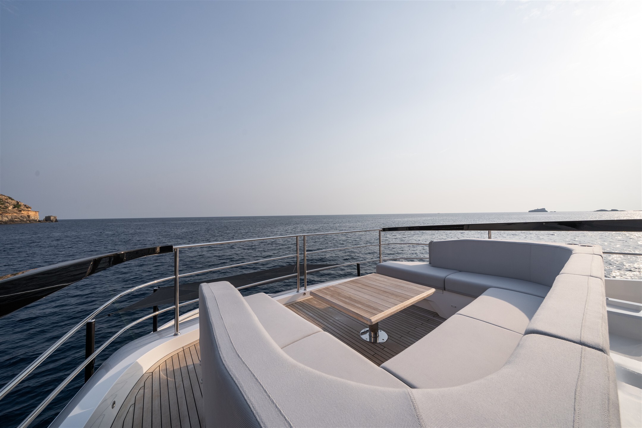 Sunseeker 82 Ocean Enclosed | Экстрьер 12