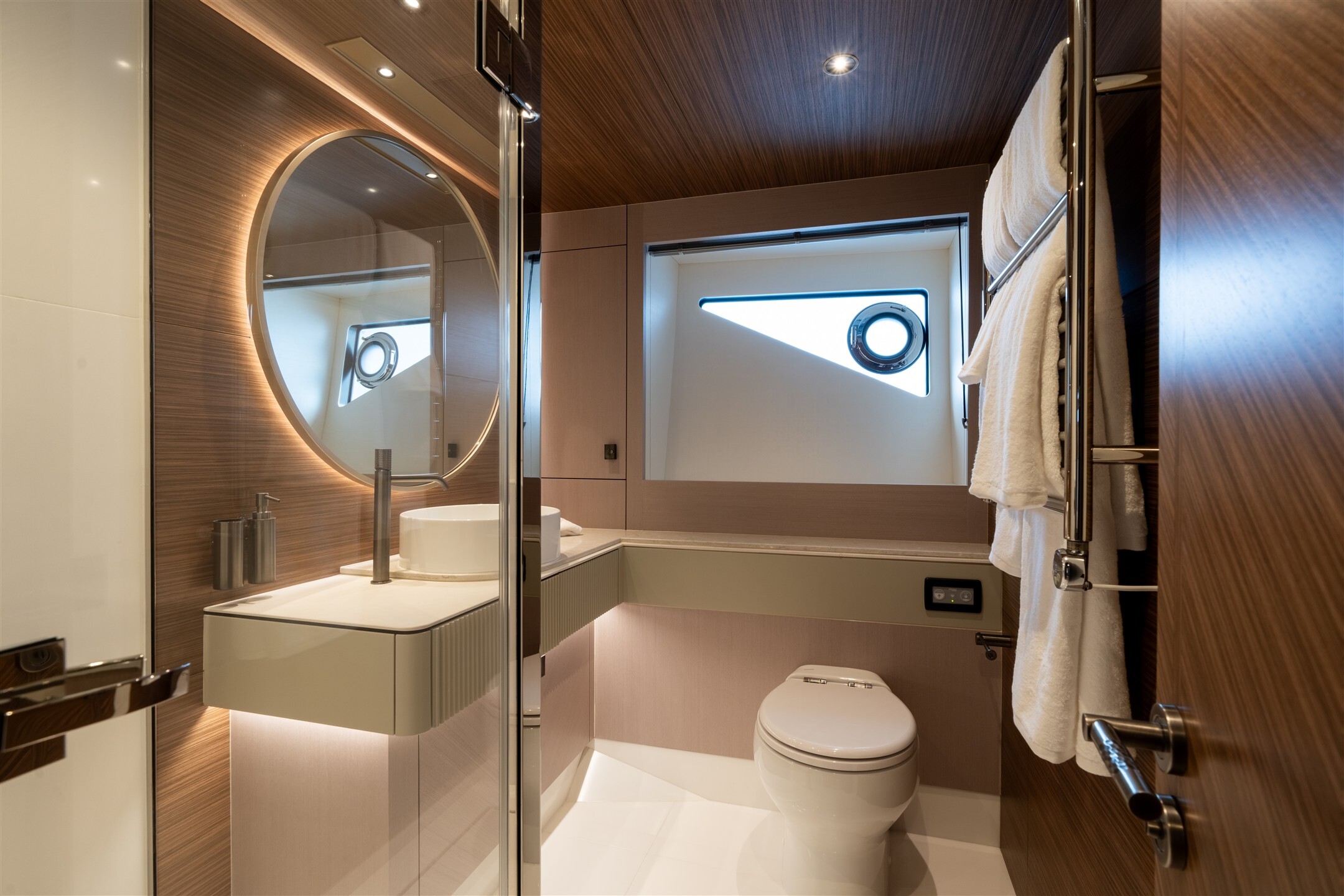 Sunseeker 82 Ocean | Экстрьер 16