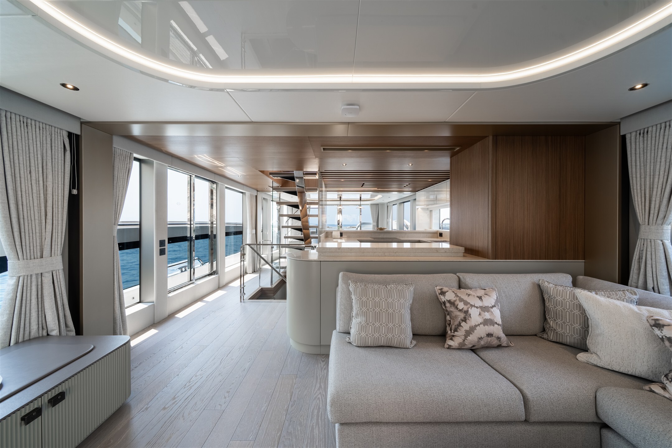 Sunseeker 82 Ocean Enclosed | Экстрьер 3