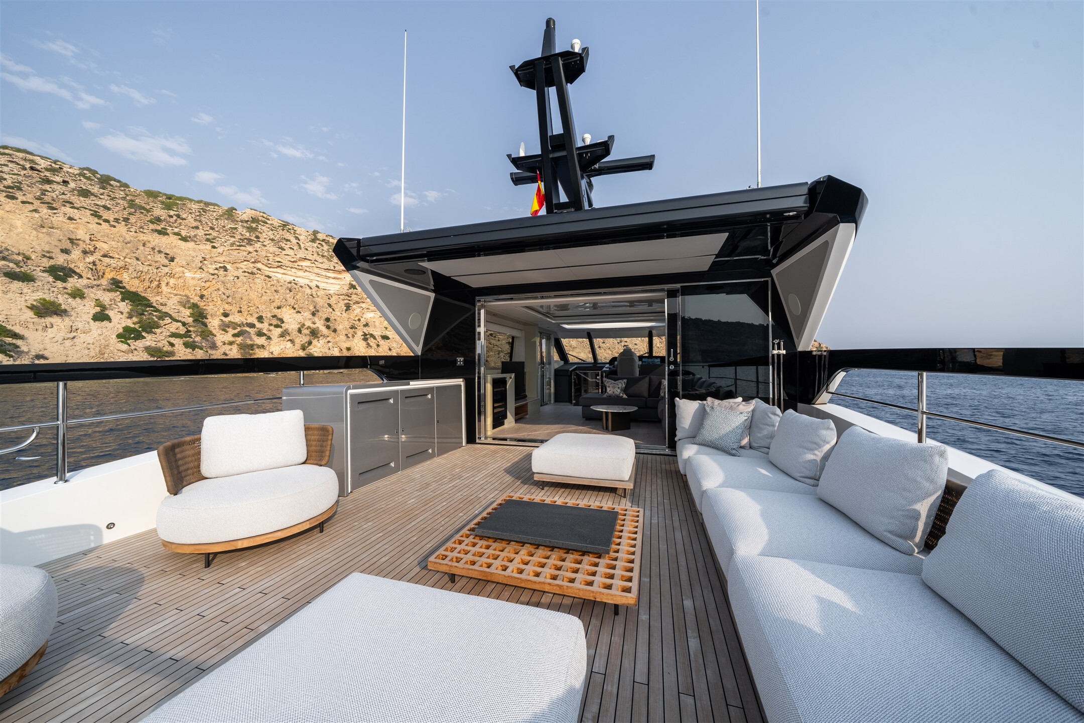 Sunseeker 82 Ocean Enclosed | Экстрьер 10