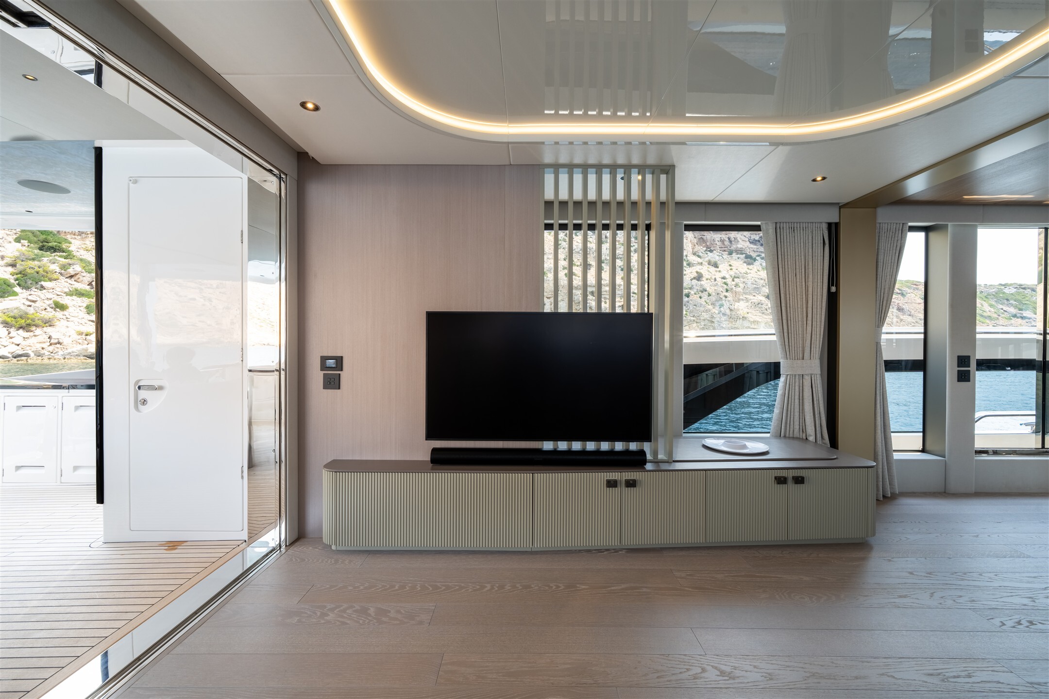 Sunseeker 82 Ocean Enclosed | Экстрьер 2