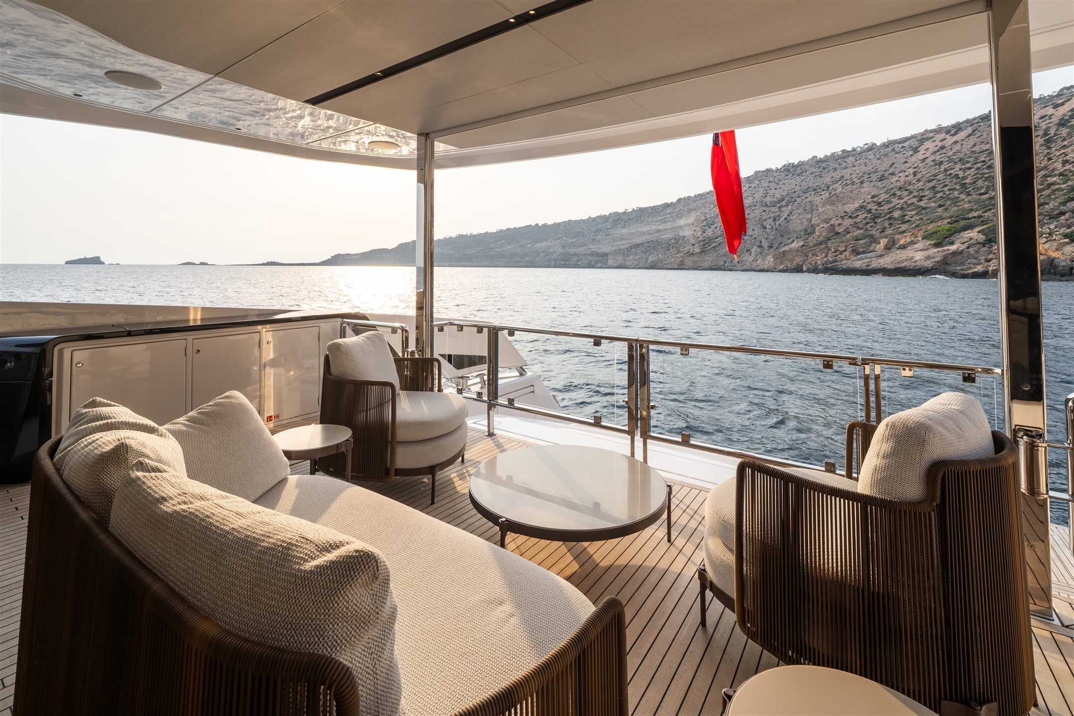 Sunseeker 82 Ocean Enclosed | Экстрьер 14