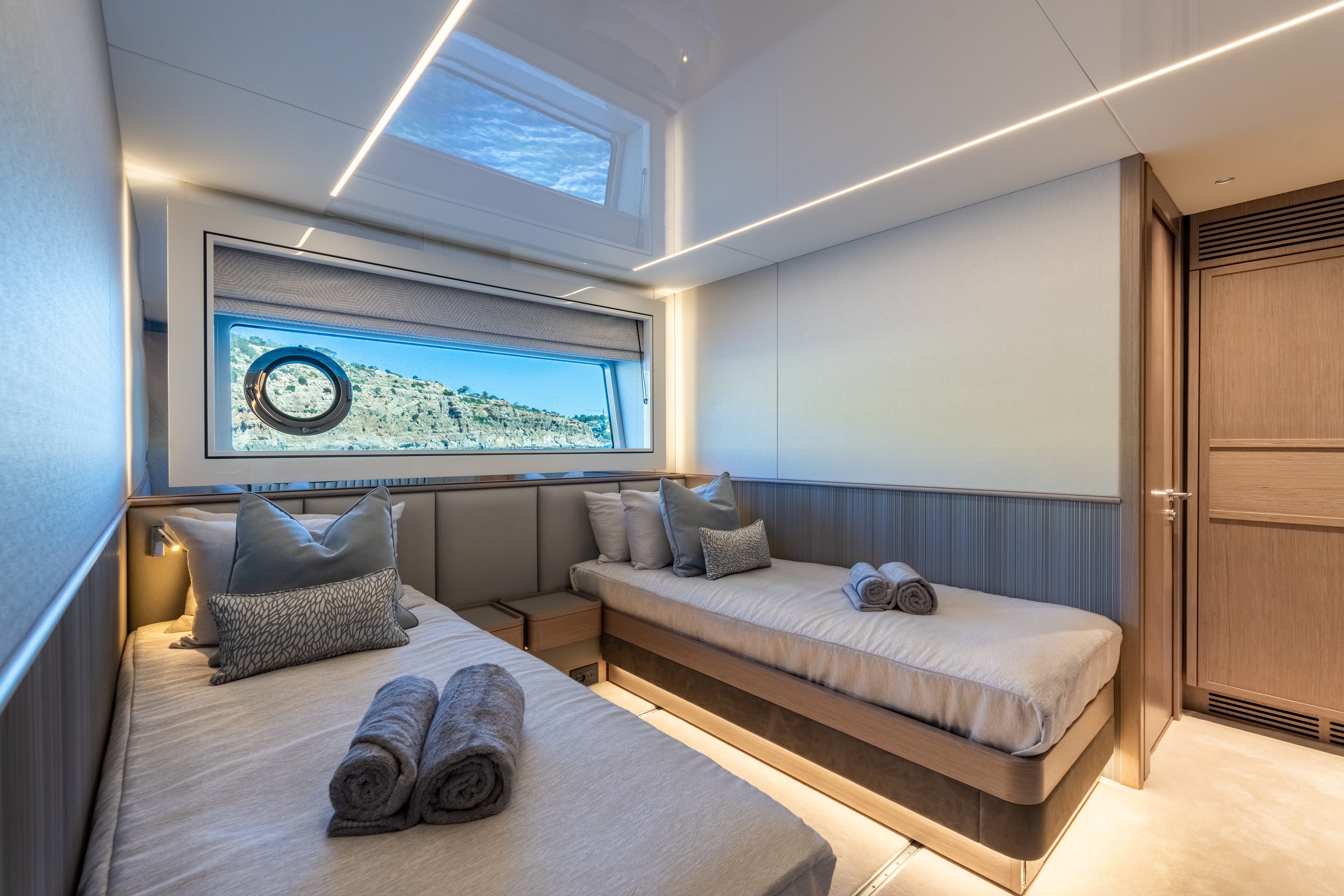 Sunseeker 90 Ocean Enclosed | Экстрьер 15