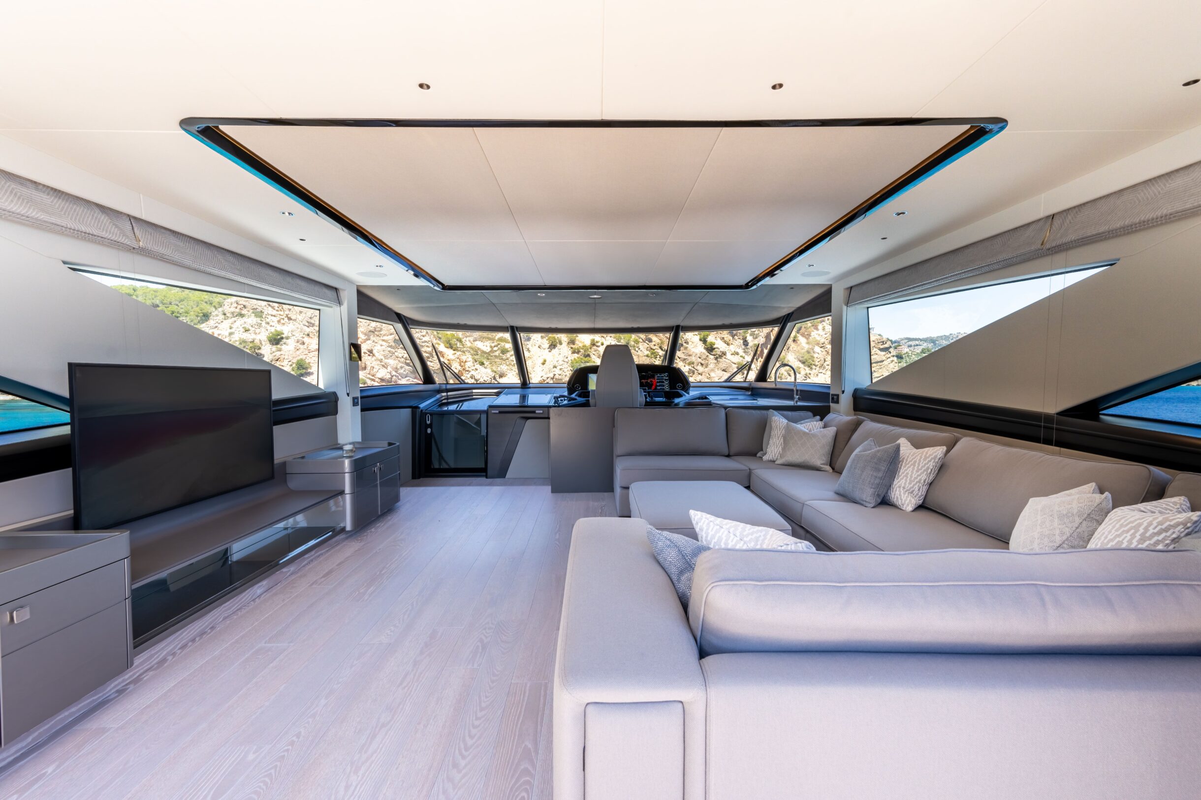 Sunseeker 90 Ocean Enclosed | Экстрьер 4