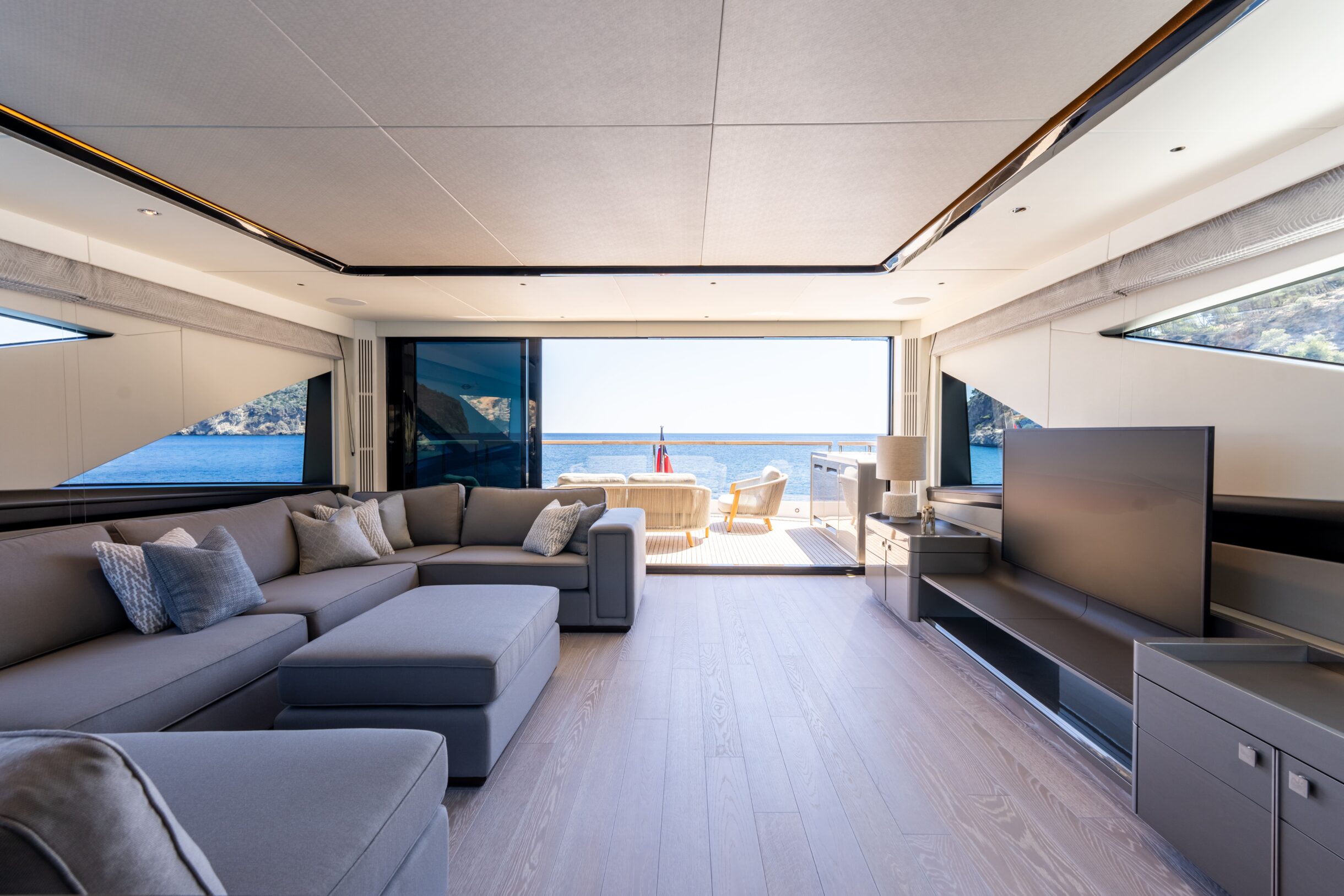 Sunseeker 90 Ocean Enclosed | Экстрьер 1
