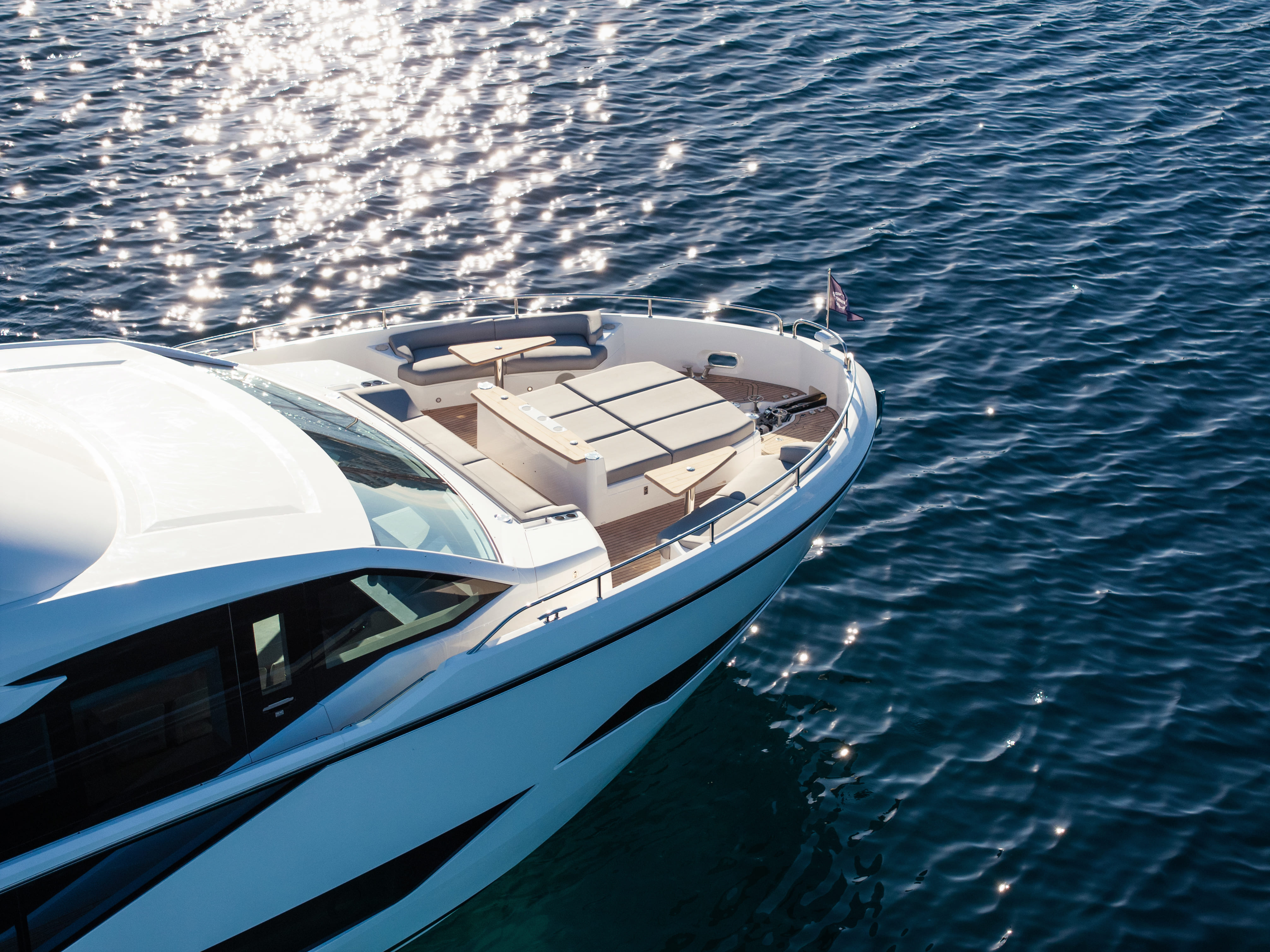 Sunseeker 90 Ocean Enclosed | Экстрьер 7