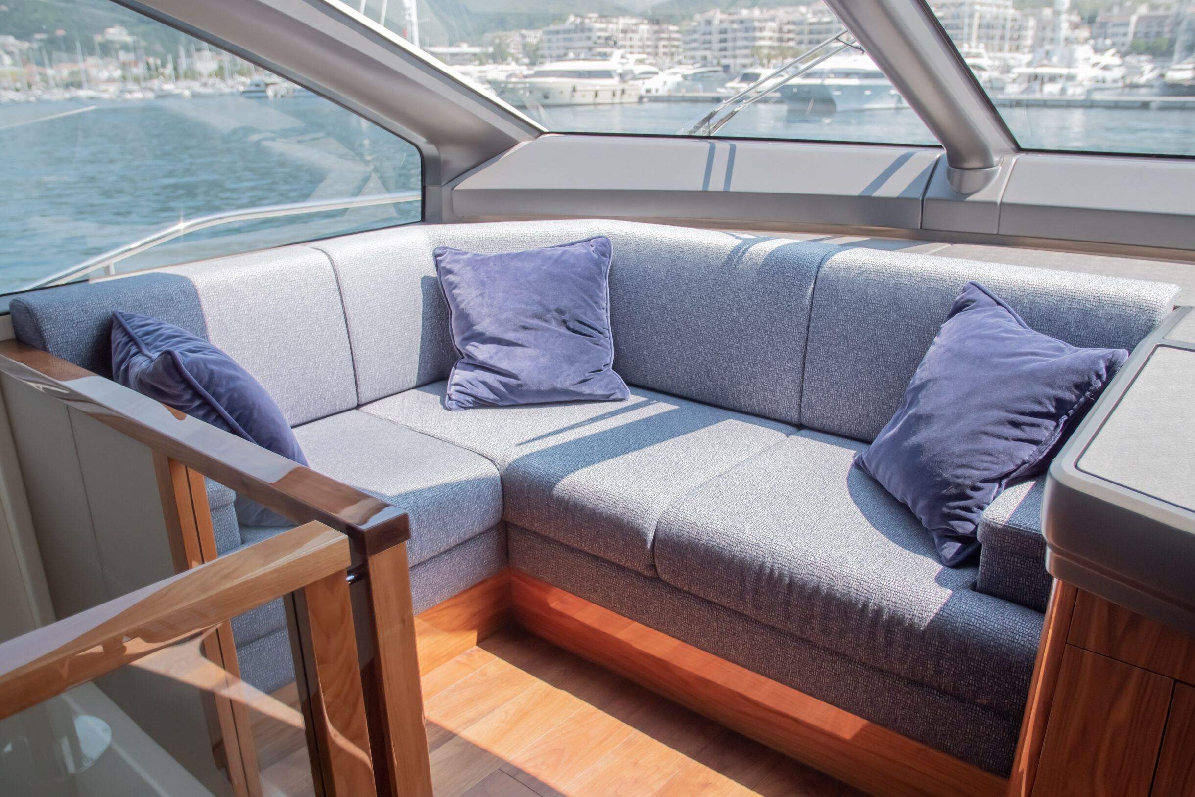 Sunseeker 76 Yacht | Экстрьер 9