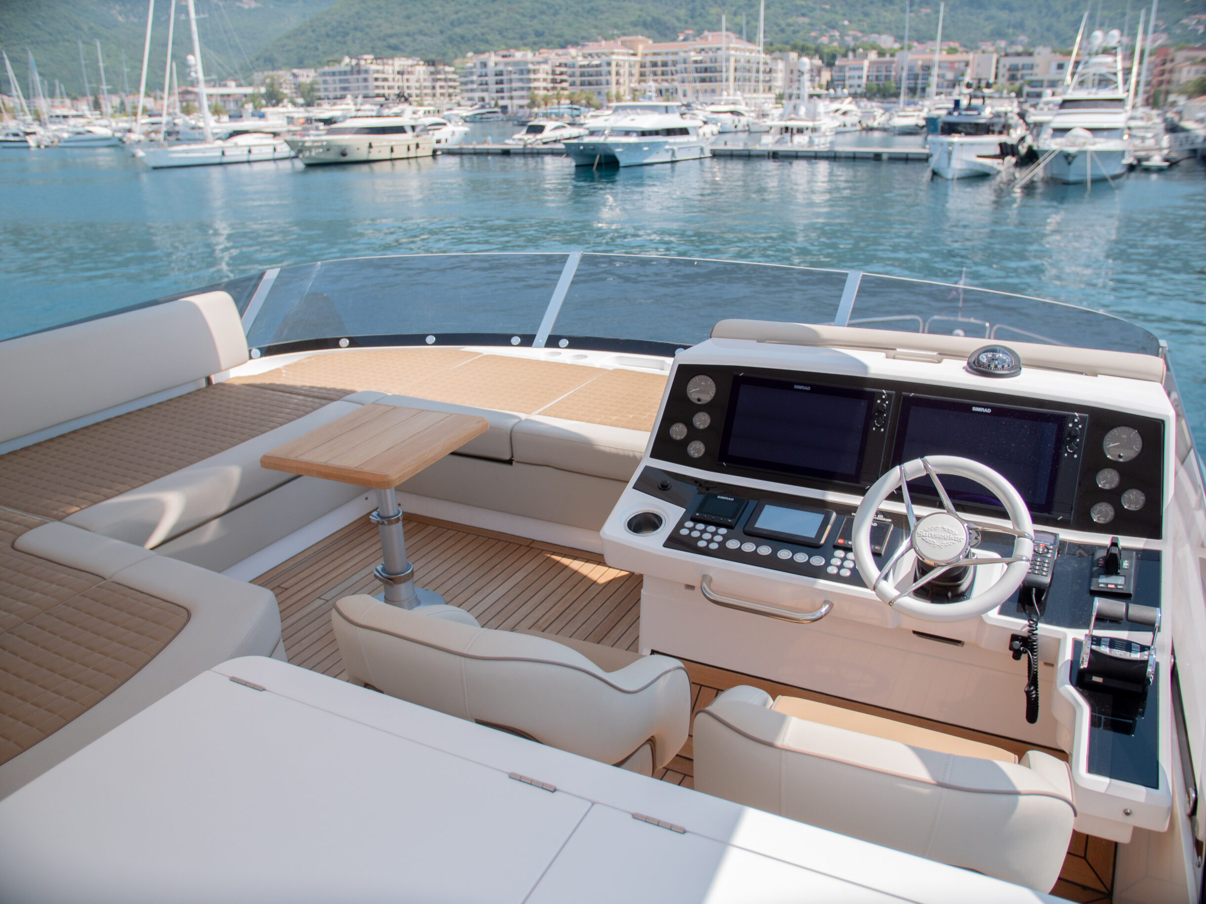 Sunseeker 76 Yacht | Экстрьер 9