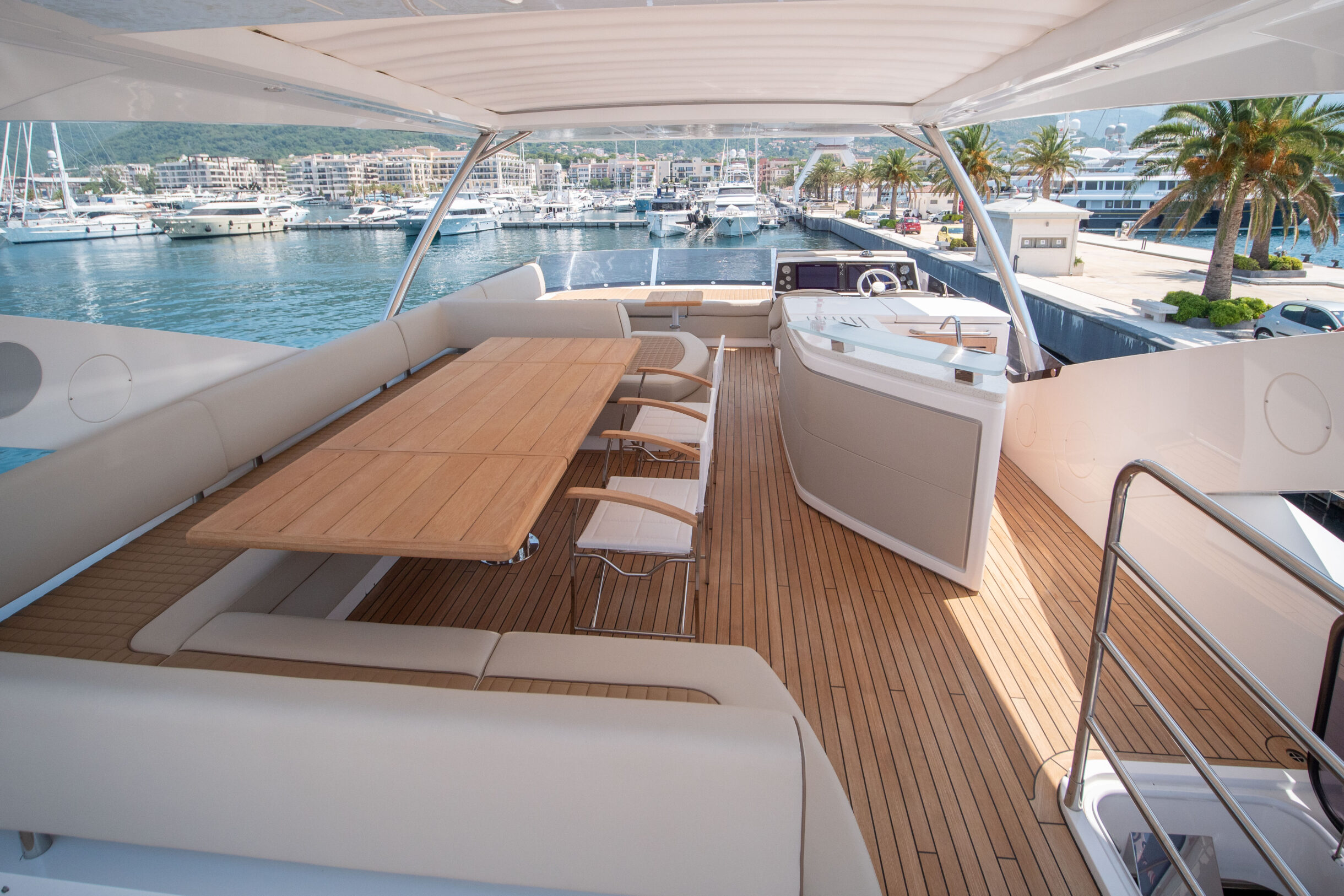 Sunseeker 76 Yacht | Экстрьер 6