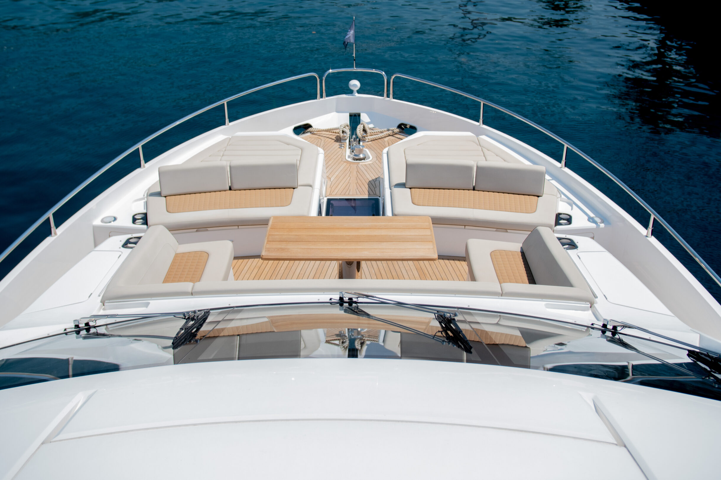 Sunseeker 76 Yacht | Экстрьер 10