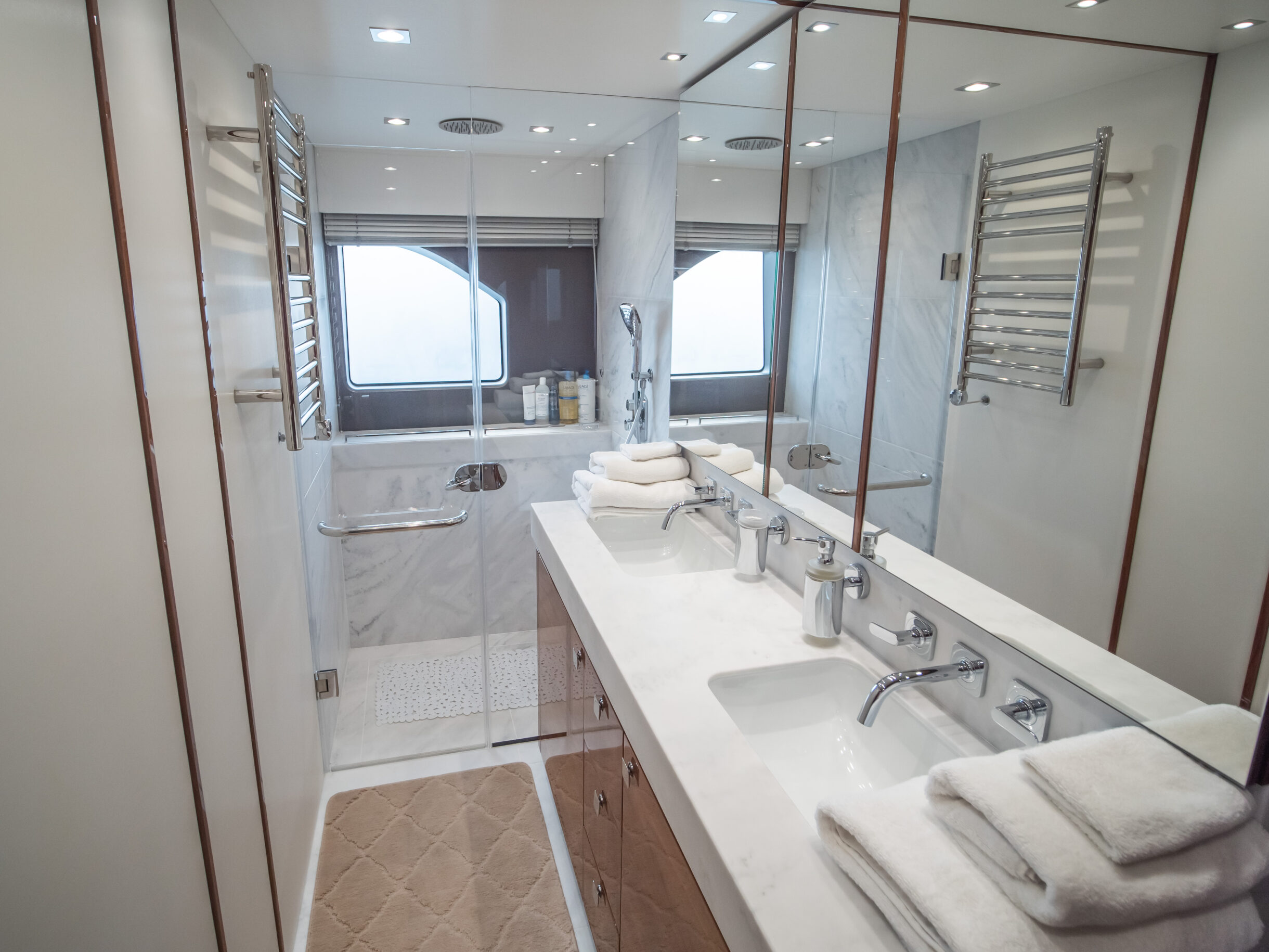 Sunseeker 76 Yacht | Экстрьер 16