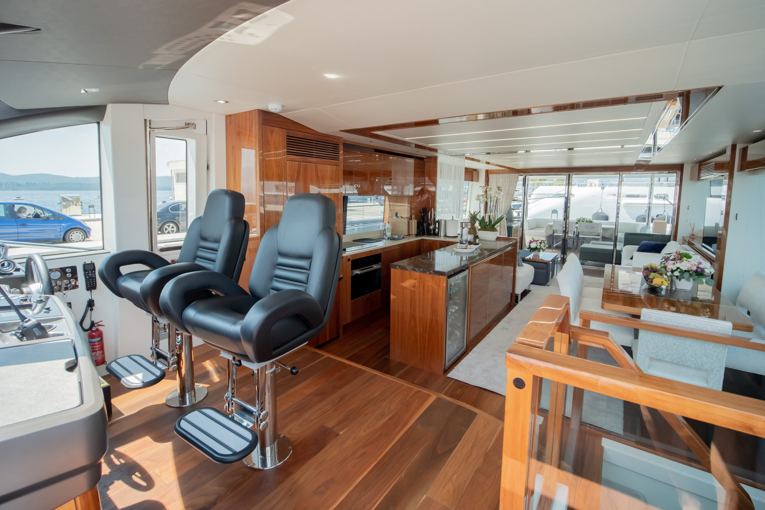Sunseeker 76 Yacht | Экстрьер 10