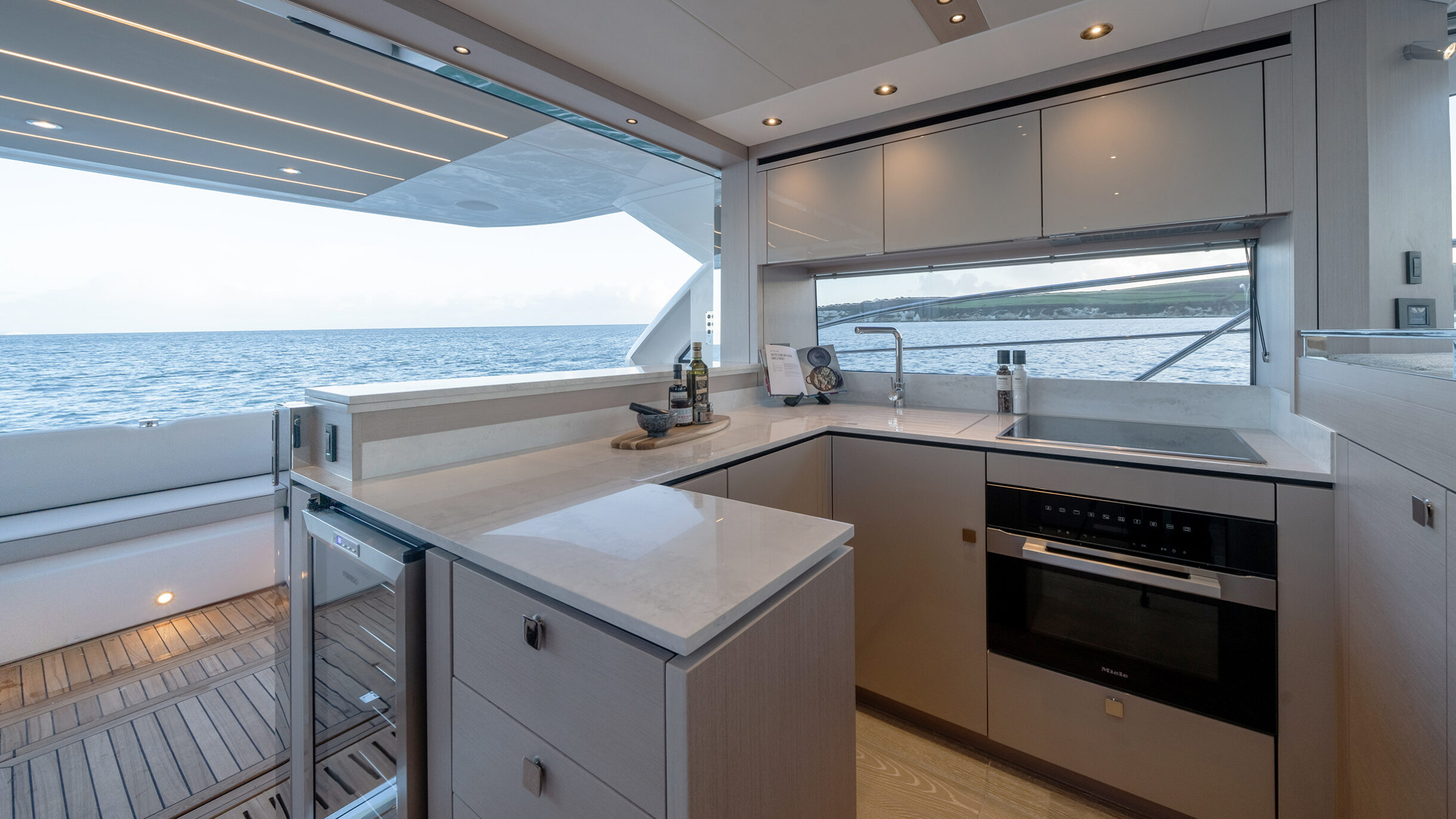 Sunseeker Manhattan 56 | Экстрьер 0