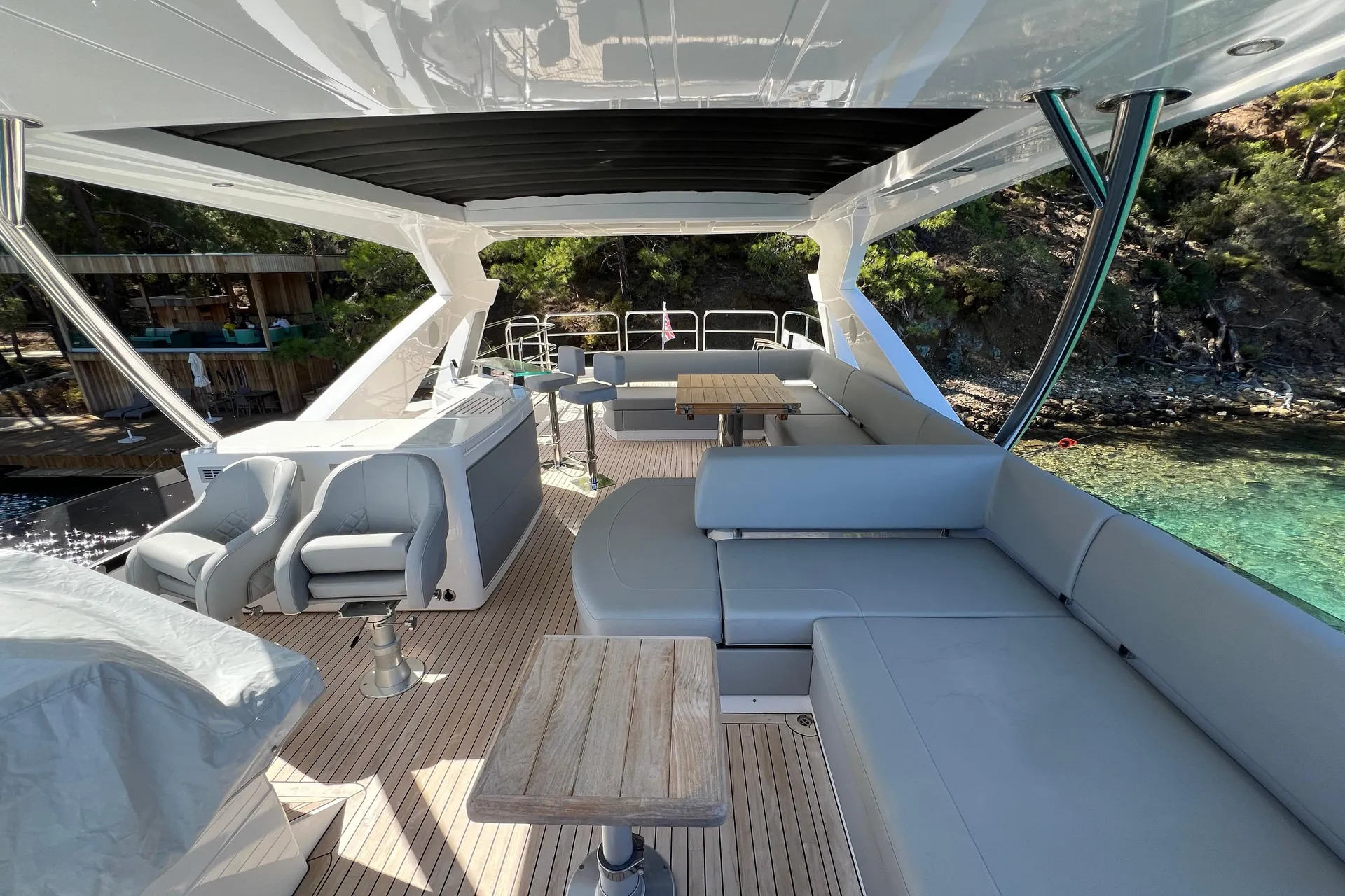 Sunseeker 76 Yacht | Экстрьер 5