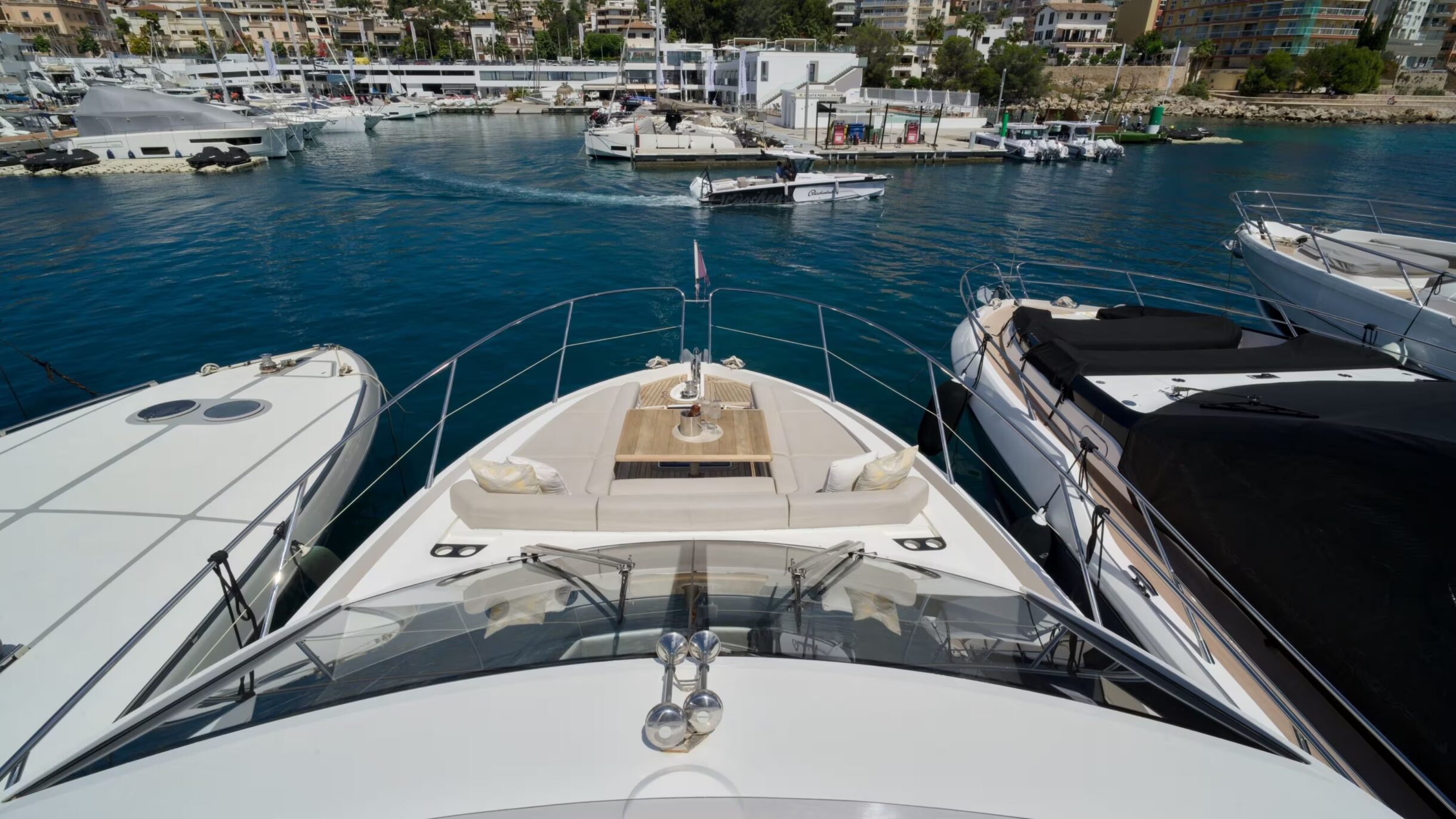 Sunseeker Manhattan 52 | Экстрьер 3