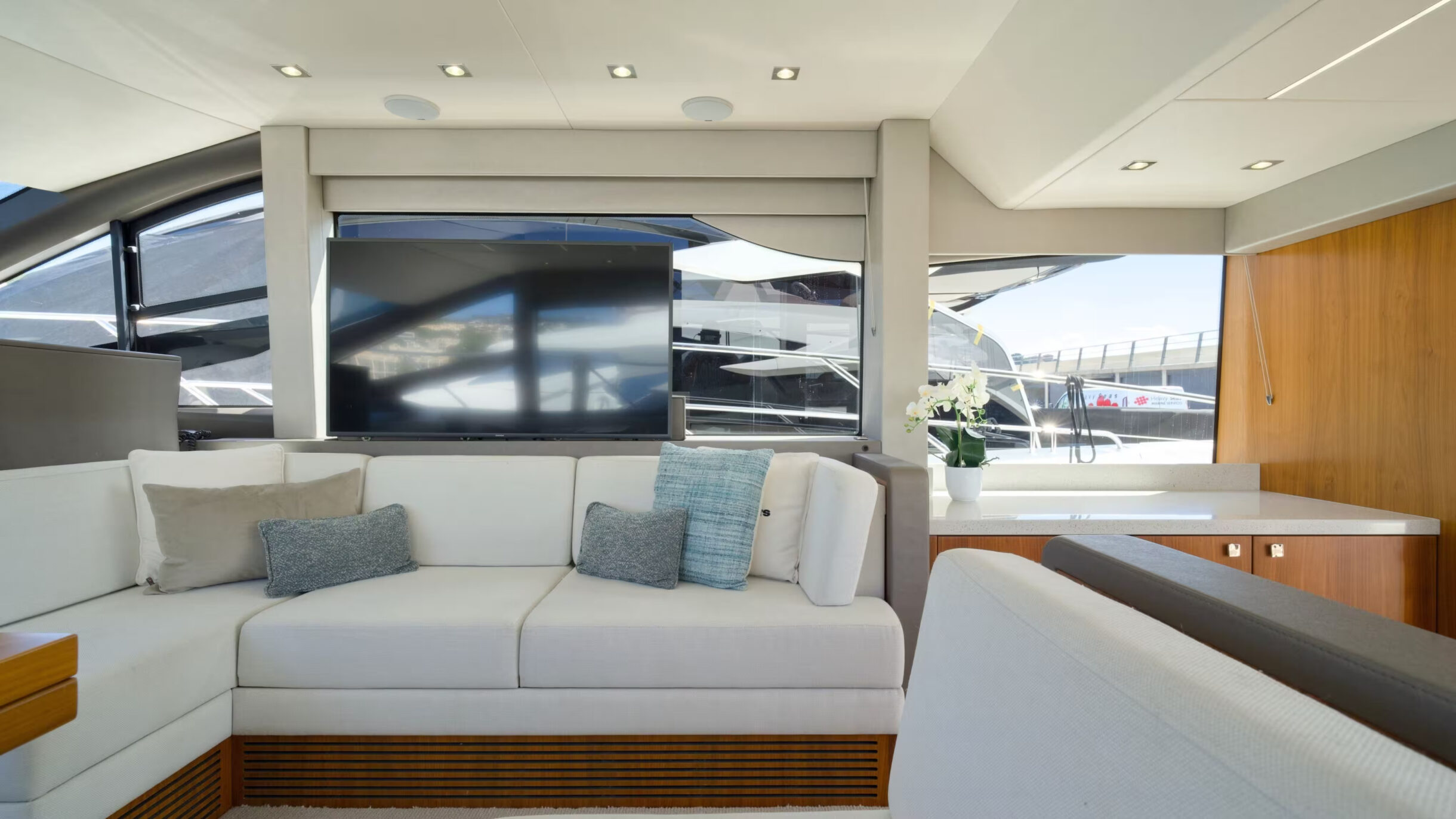 Sunseeker Manhattan 52 | Экстрьер 2