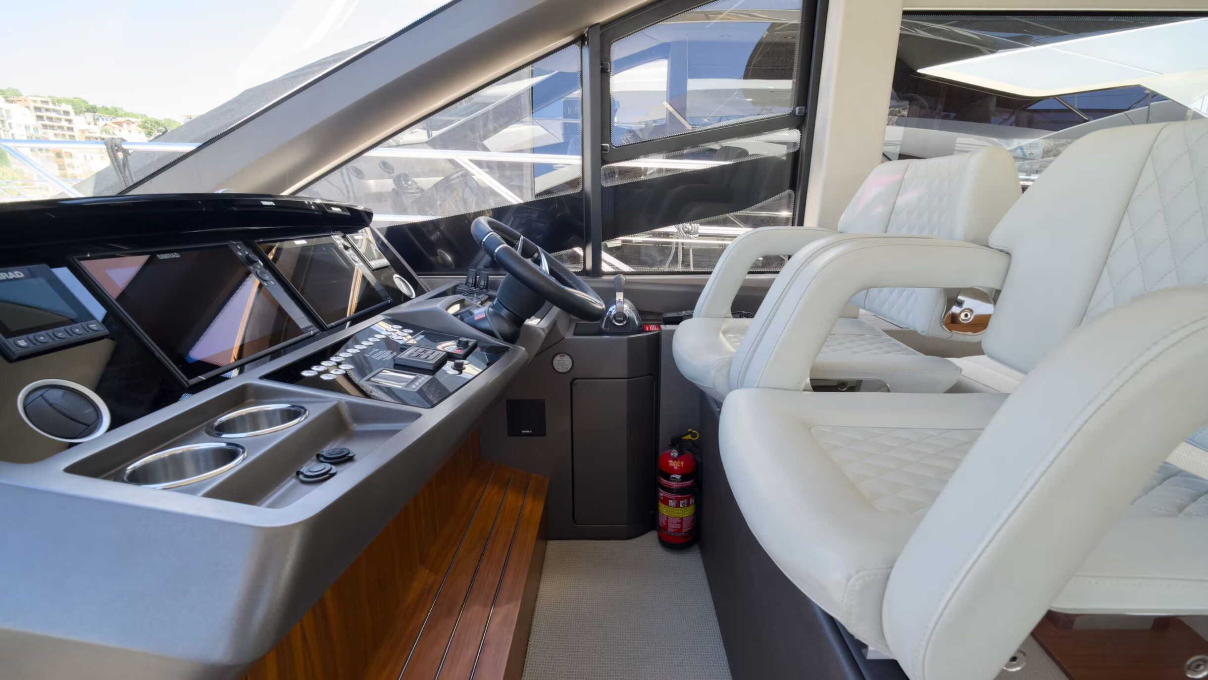 Sunseeker Manhattan 52 | Экстрьер 3
