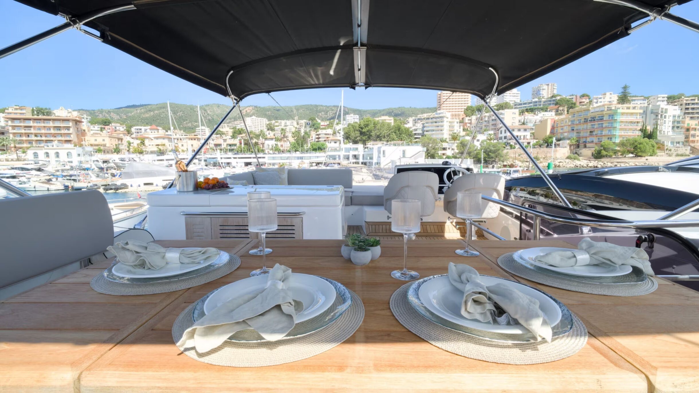 Sunseeker Manhattan 52 | Экстрьер 7