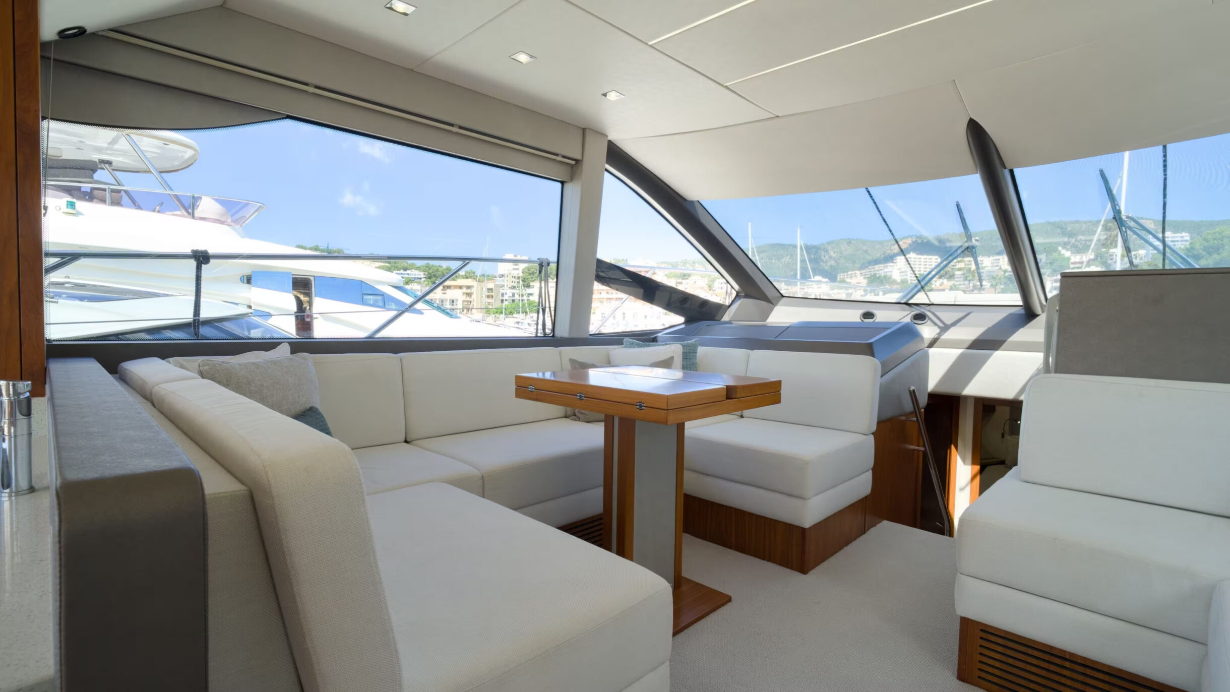 Sunseeker Manhattan 52 | Экстрьер 4